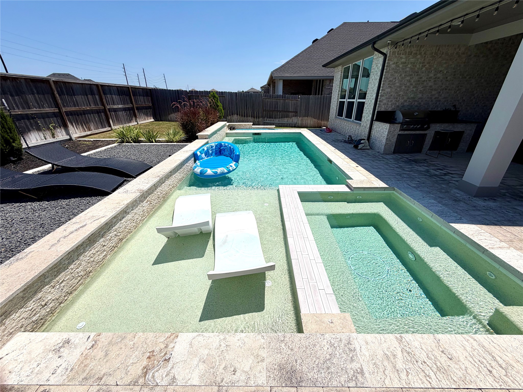 9214 Trimble Landing Dr Property Photo 4