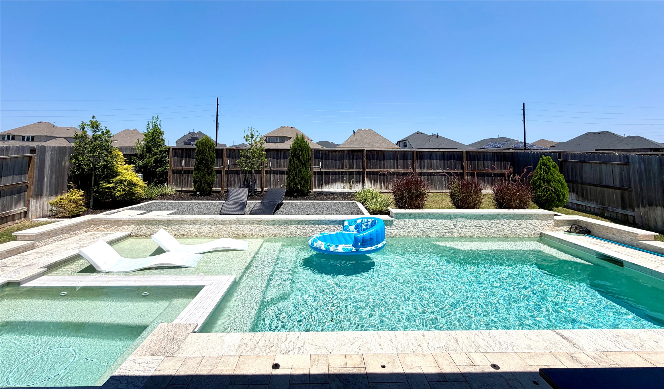 9214 Trimble Landing Dr Property Photo 5