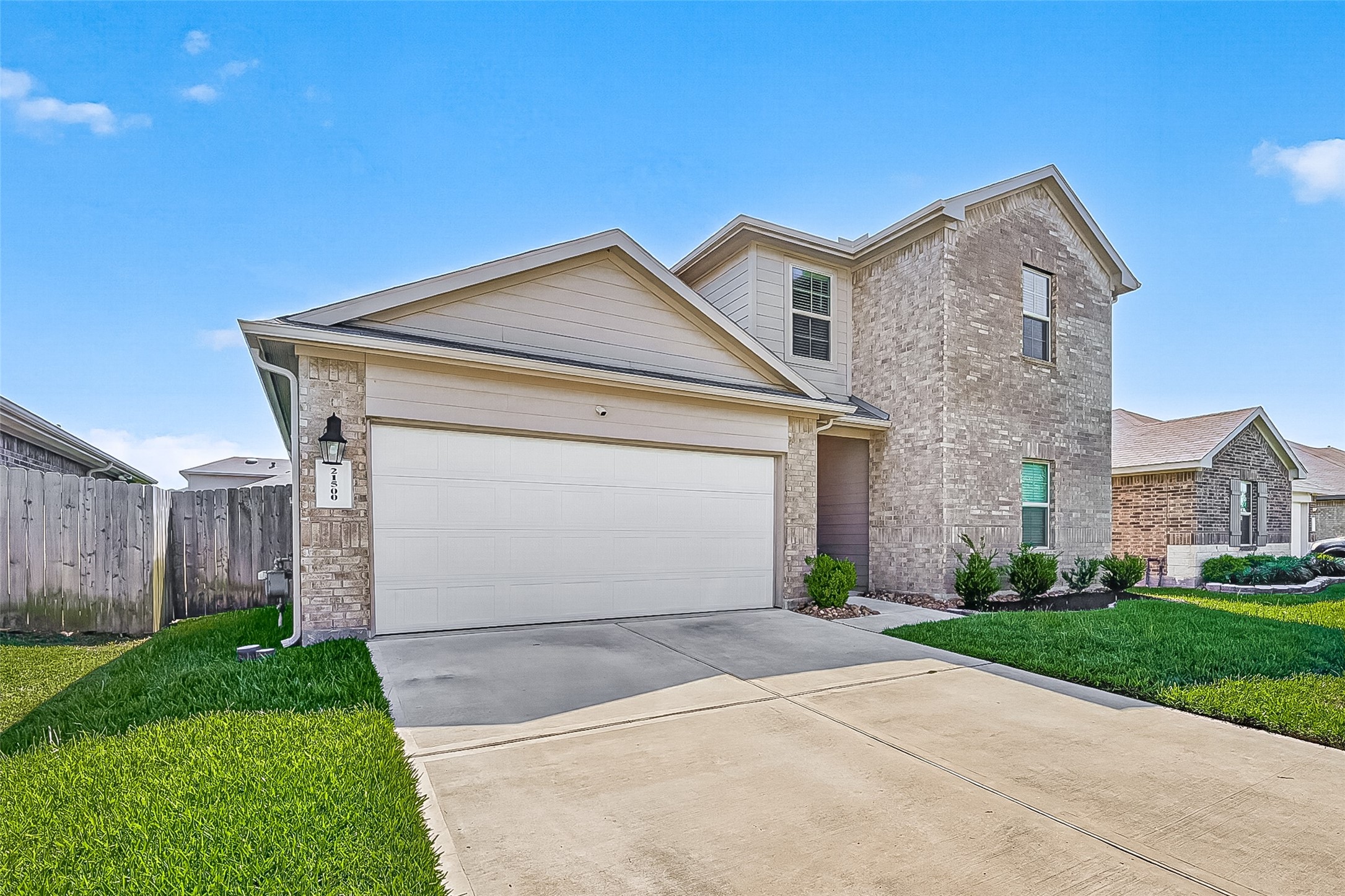 21500 Rustic Elm Drive Property Photo 2