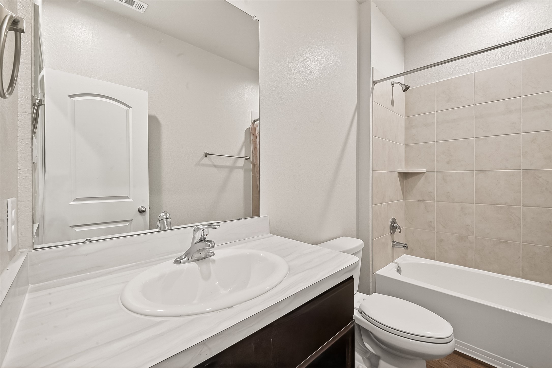 21500 Rustic Elm Drive Property Photo 23