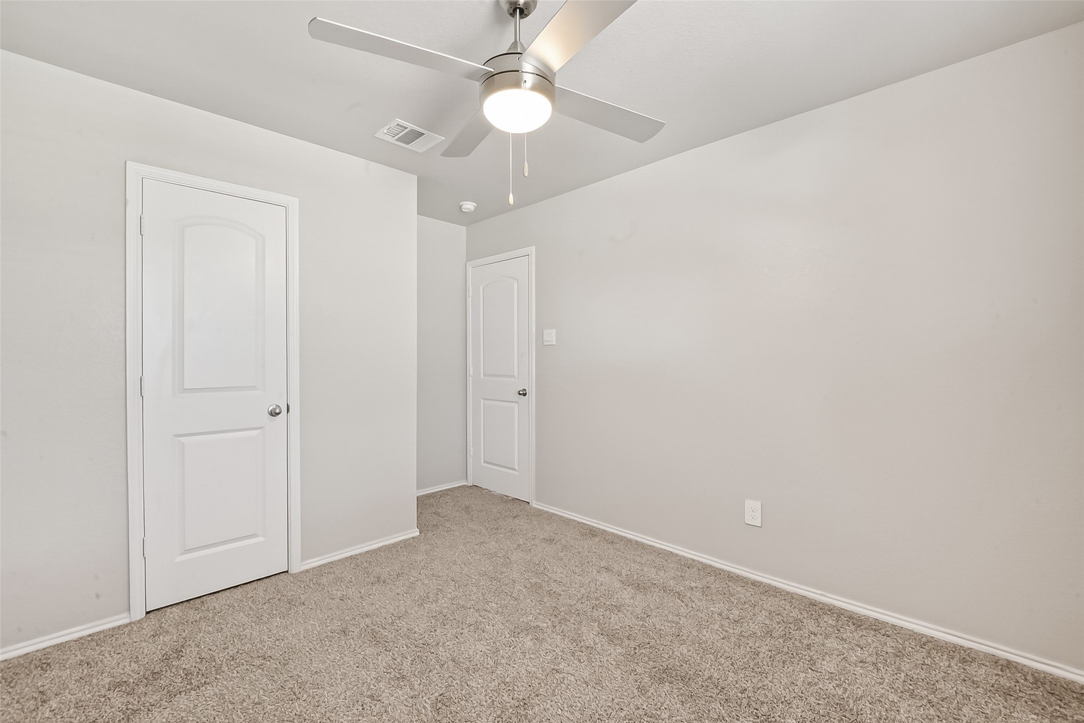 21500 Rustic Elm Drive Property Photo 27