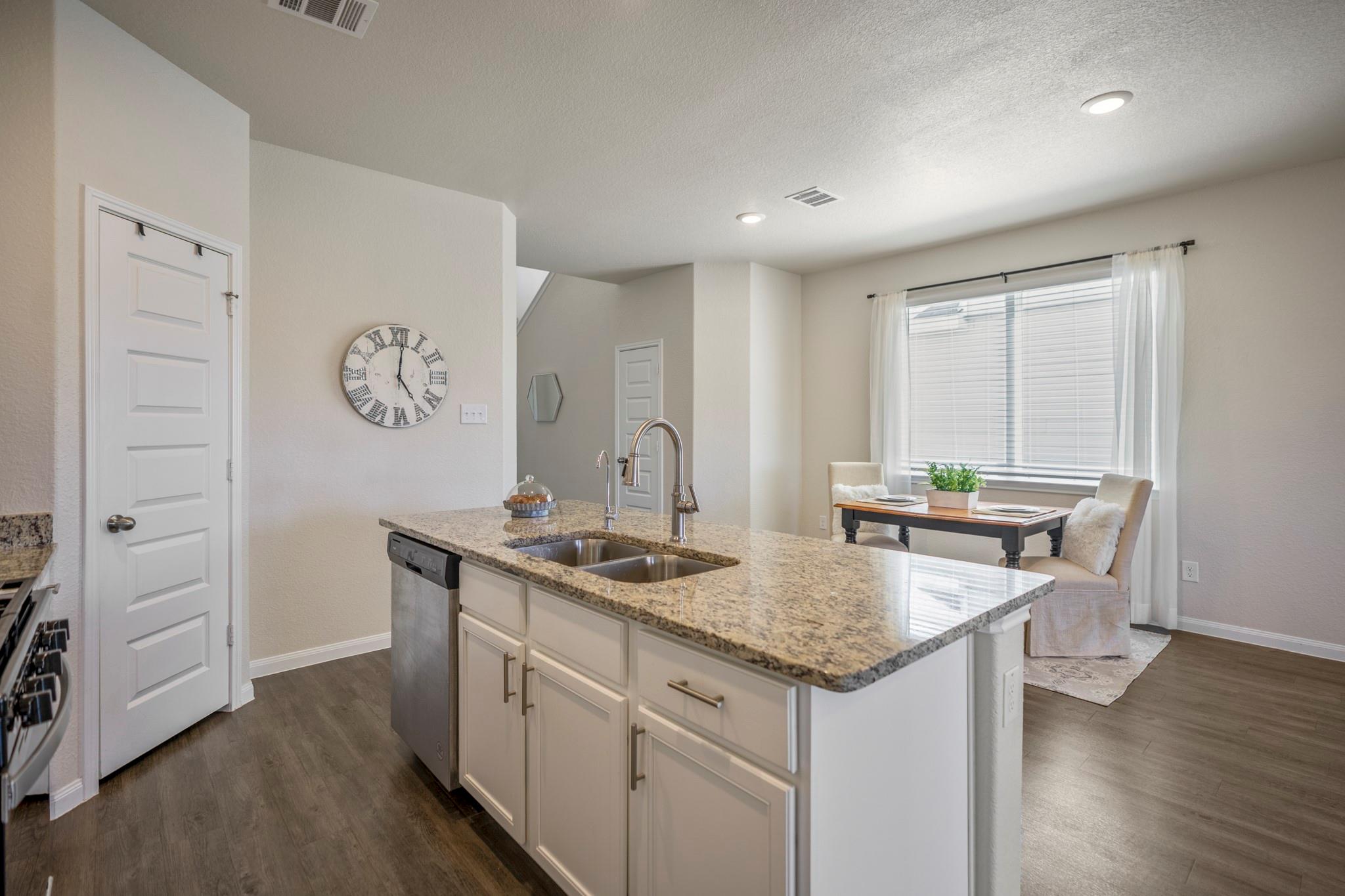 2355 Mount Locke Path, Conroe Tx 77301 Property Photo 7
