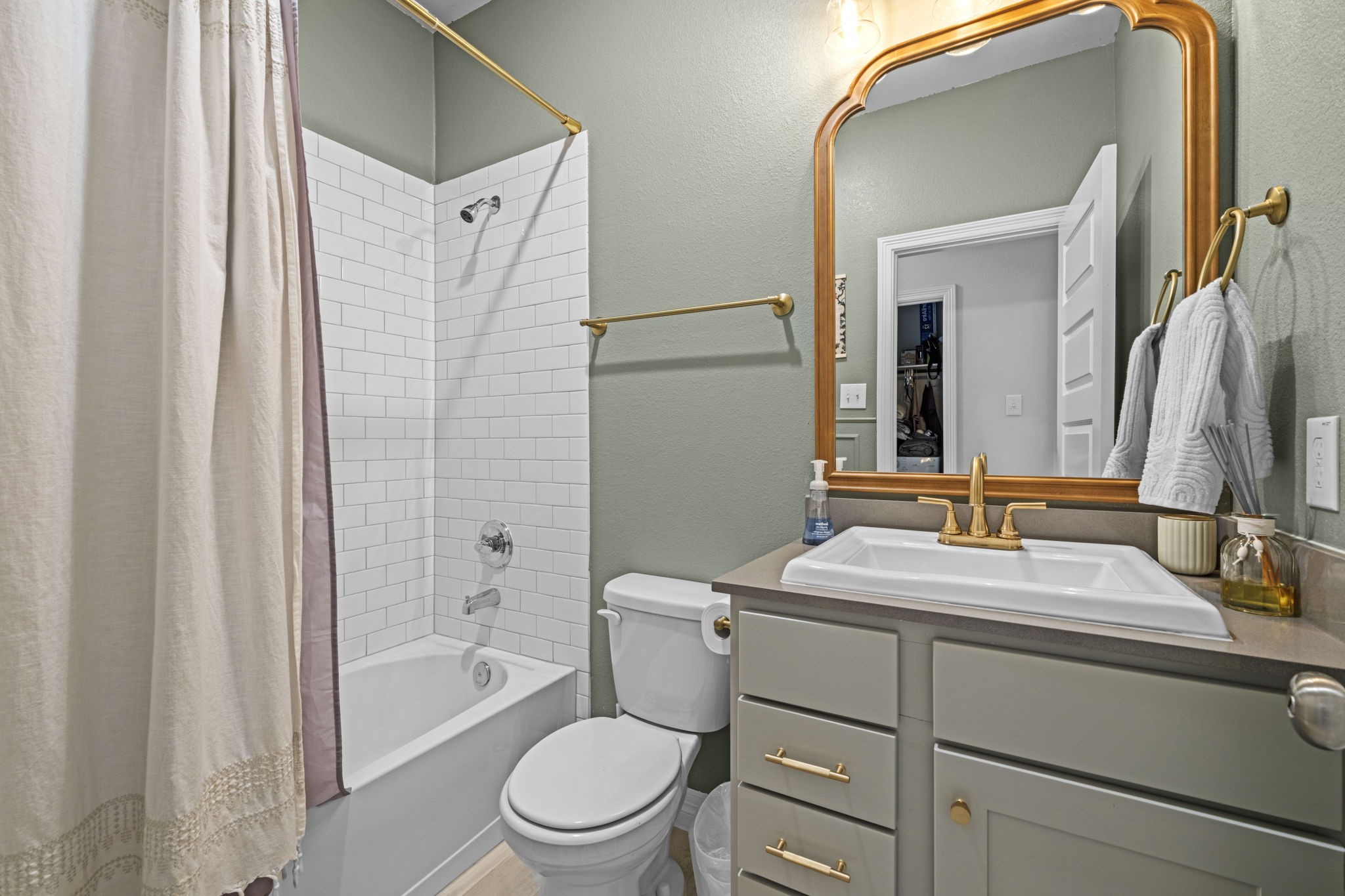 534 Cedar Harbor Court Property Photo 26