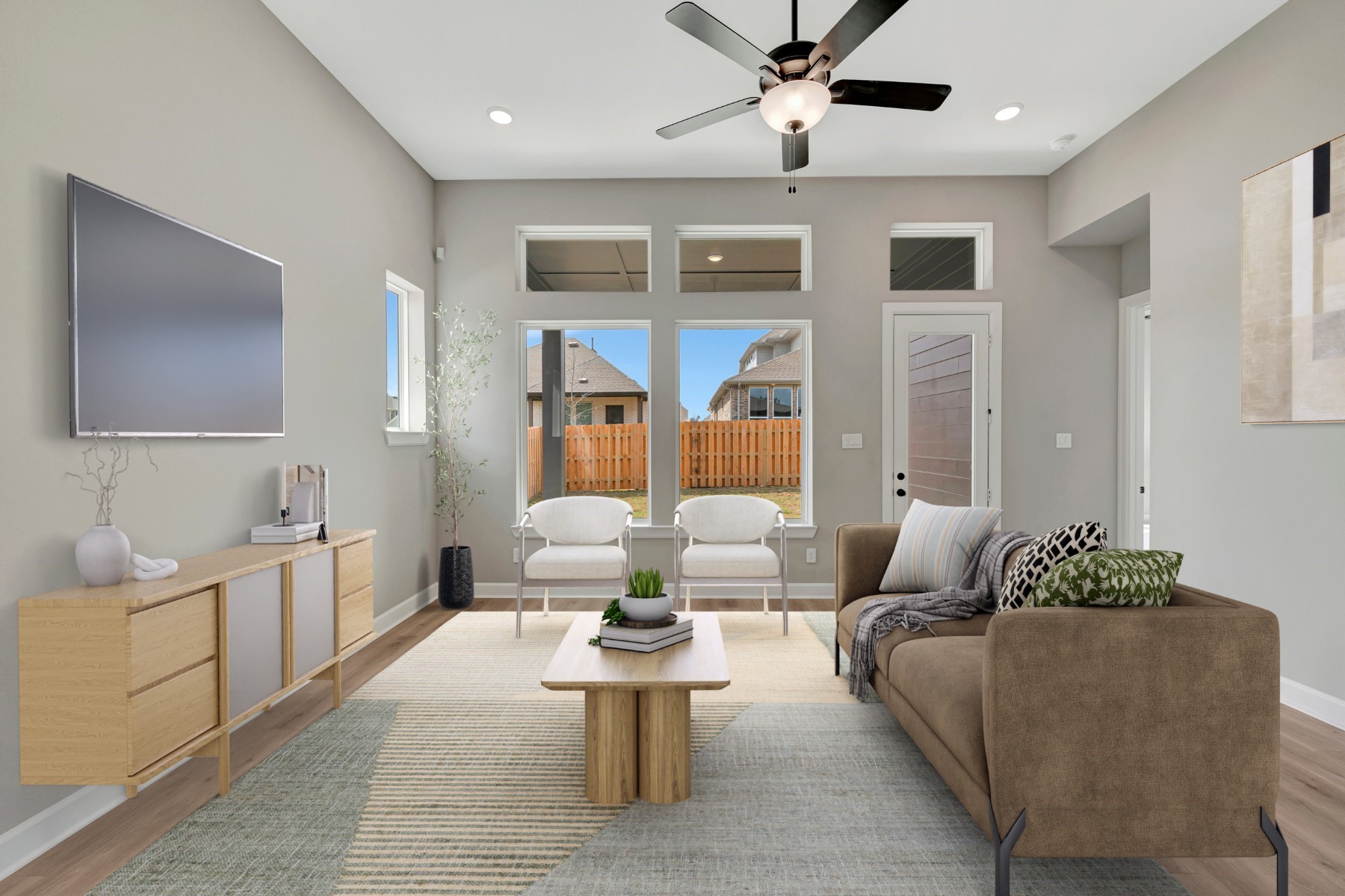 2335 Verano Street Property Photo 7