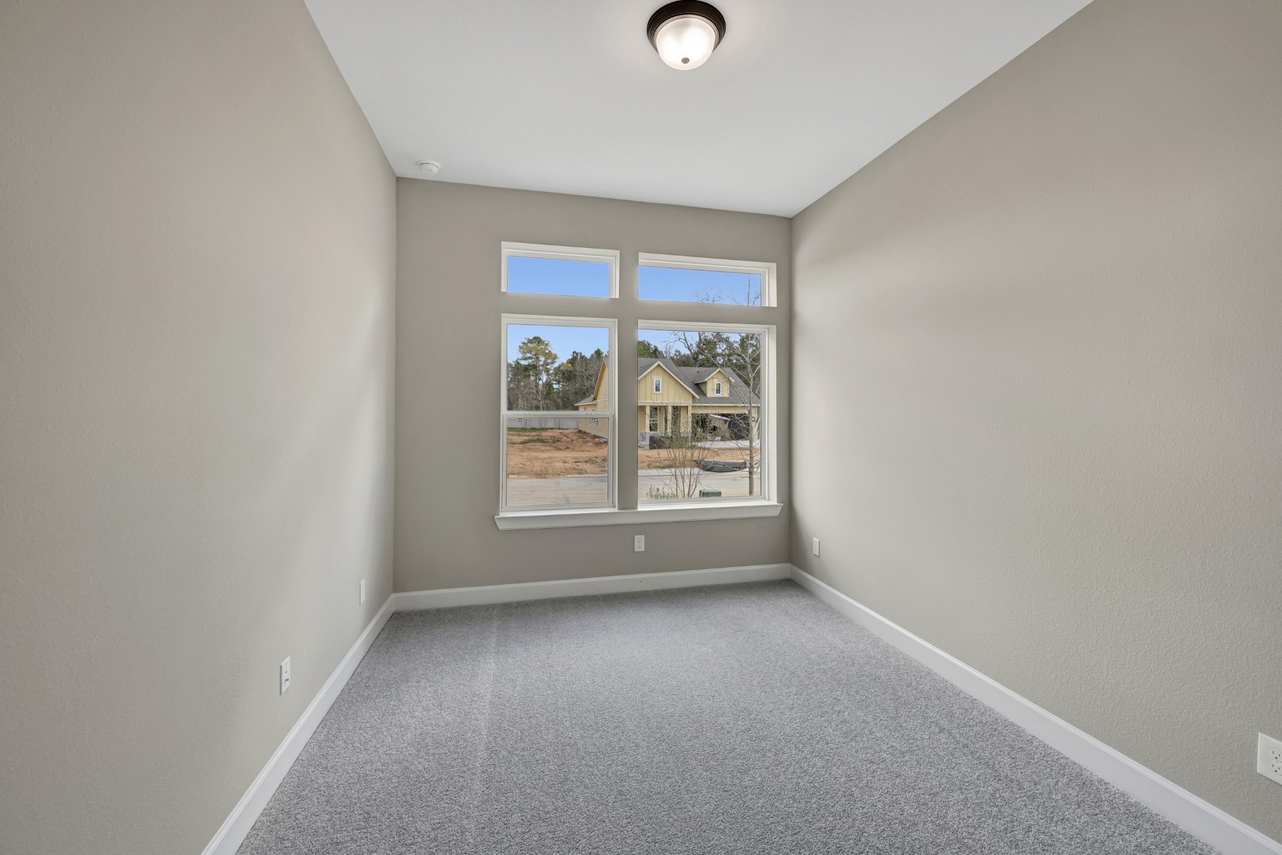 2335 Verano Street Property Photo 19