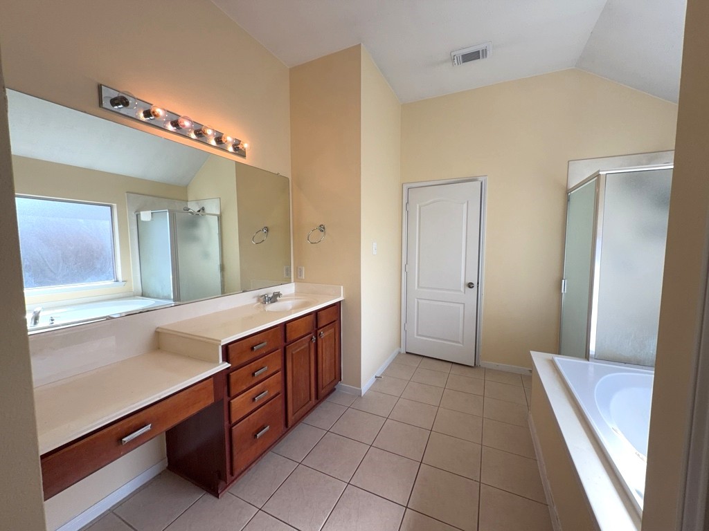 20007 Brackenton Crest Court Property Photo 11