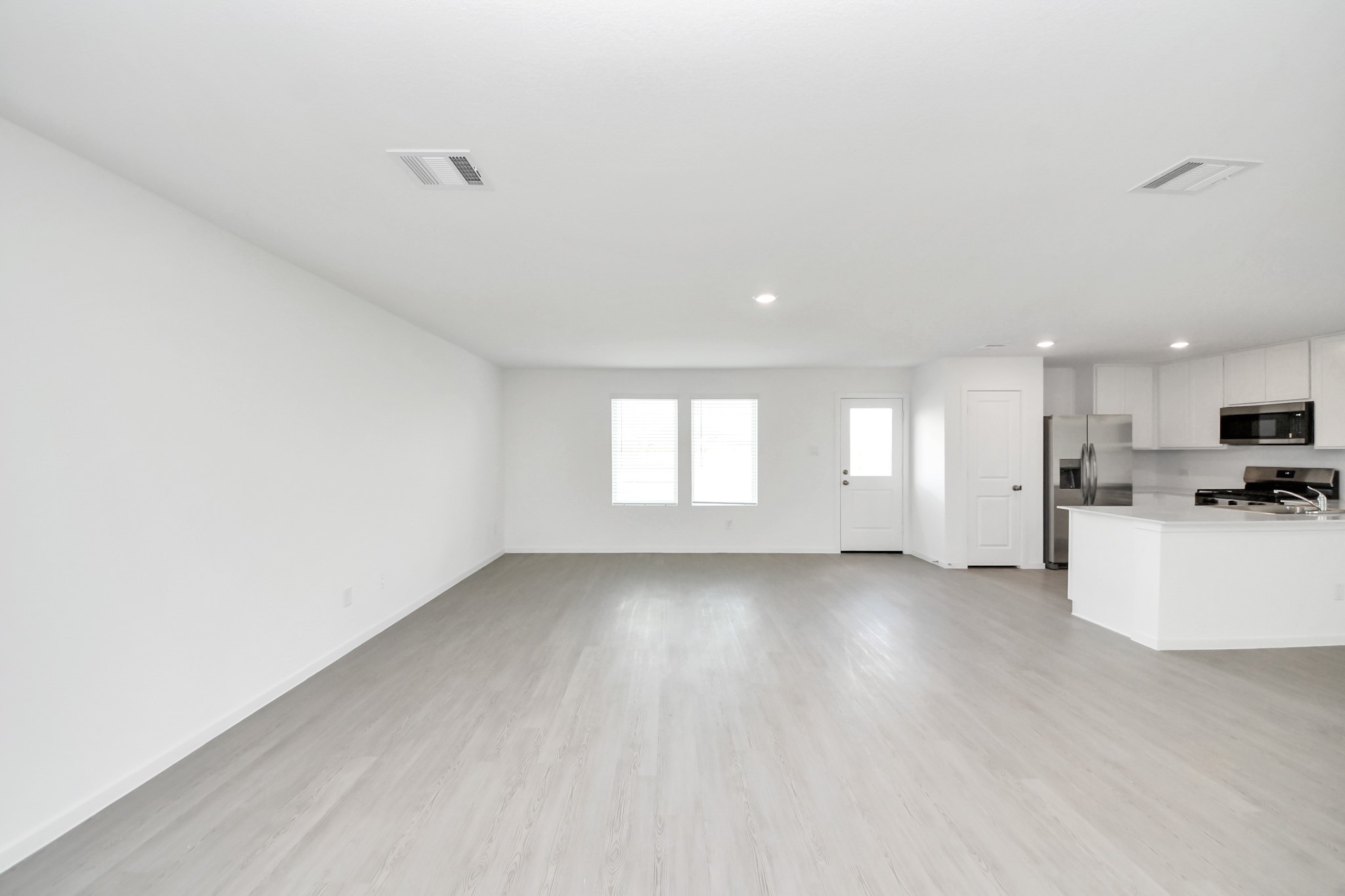 1631 Windrose Bend Property Photo 7