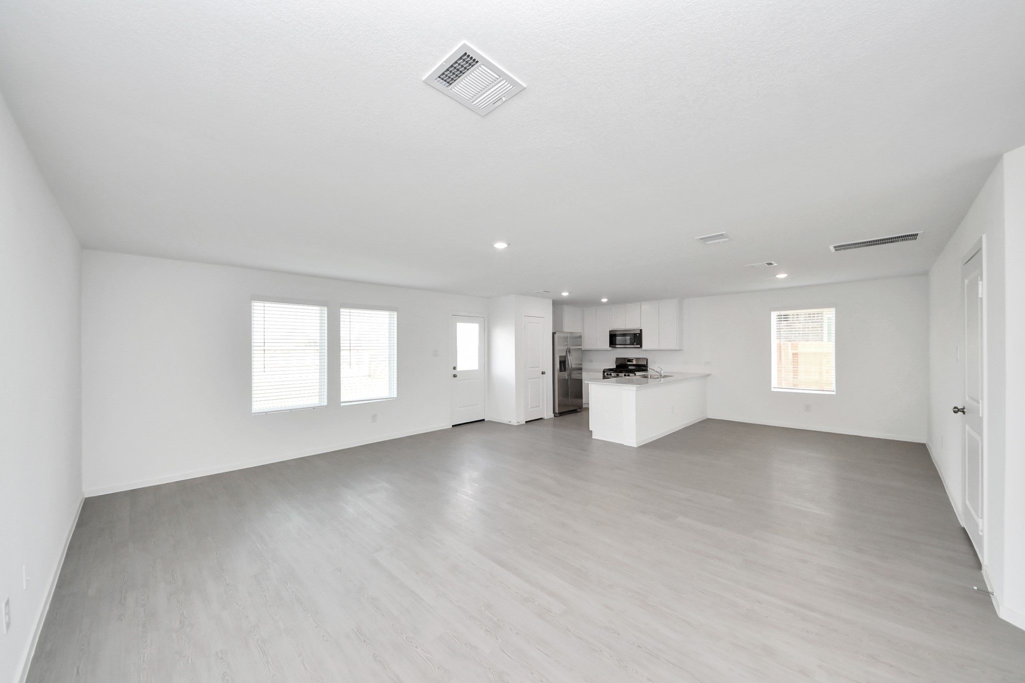 1631 Windrose Bend Property Photo 8