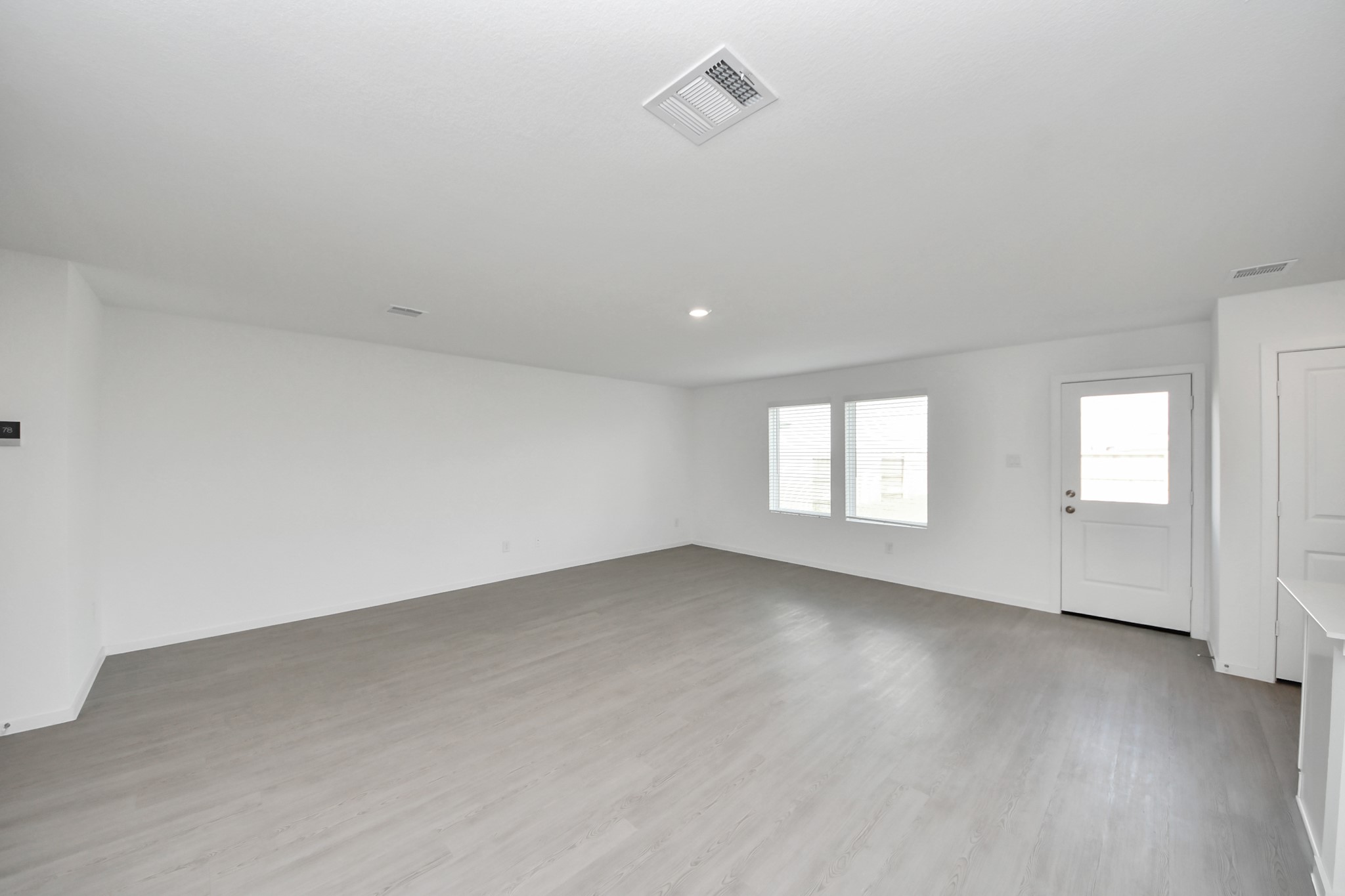 1631 Windrose Bend Property Photo 10