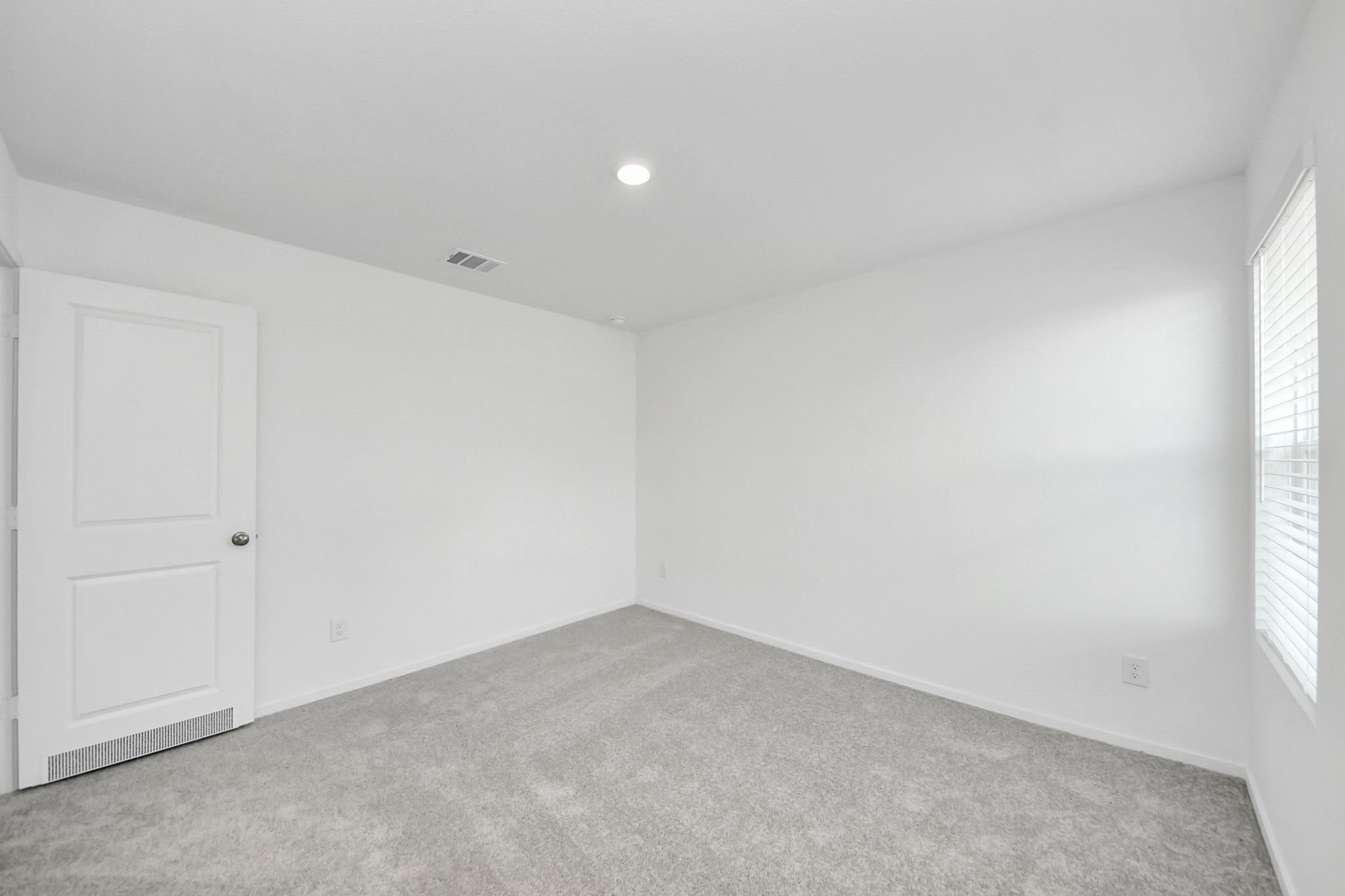 1631 Windrose Bend Property Photo 28