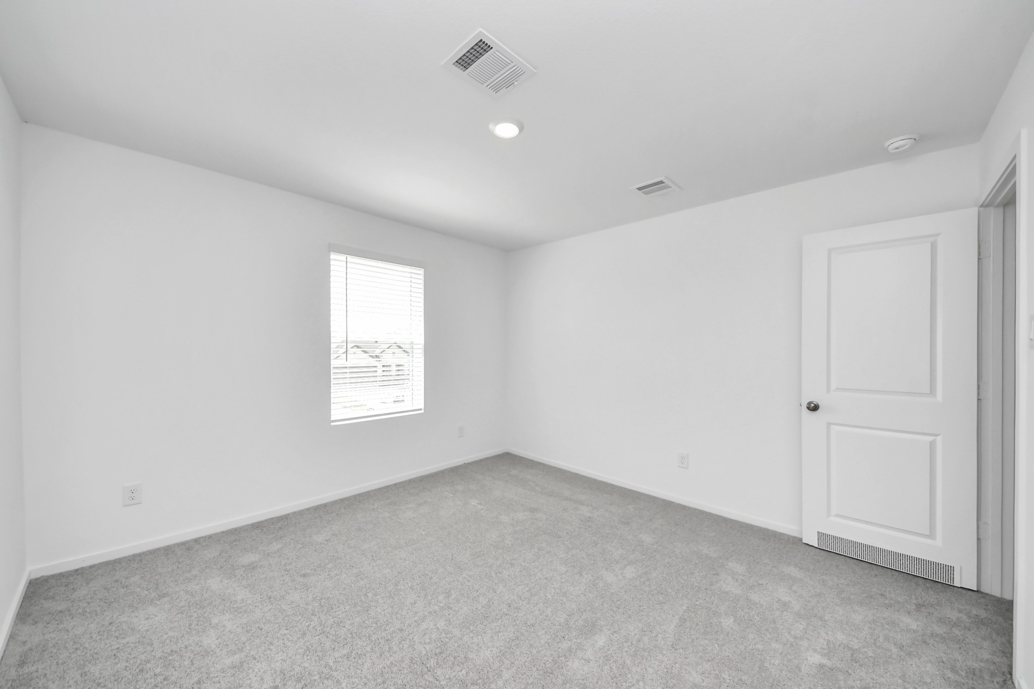 1631 Windrose Bend Property Photo 32