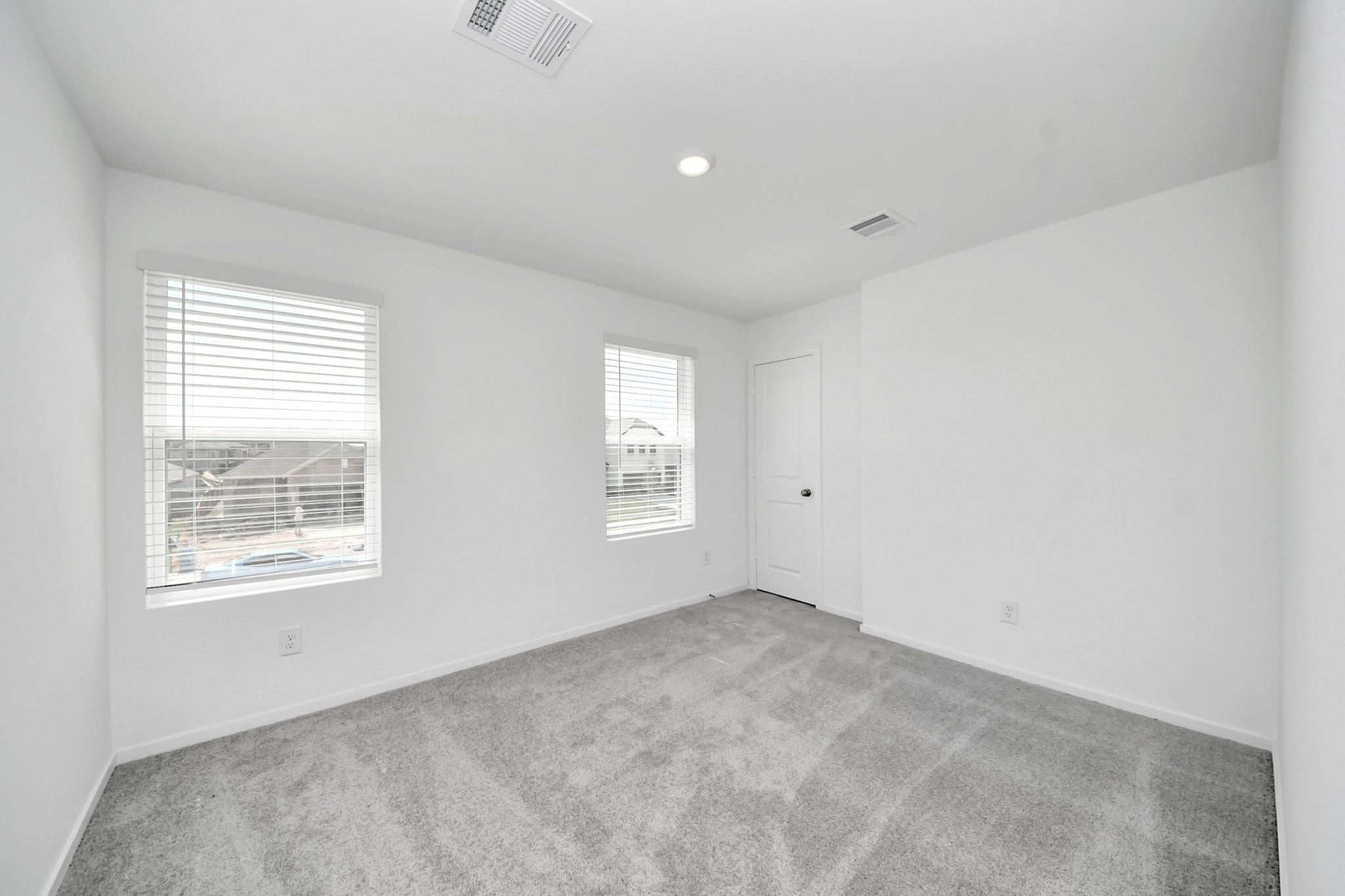 1631 Windrose Bend Property Photo 34