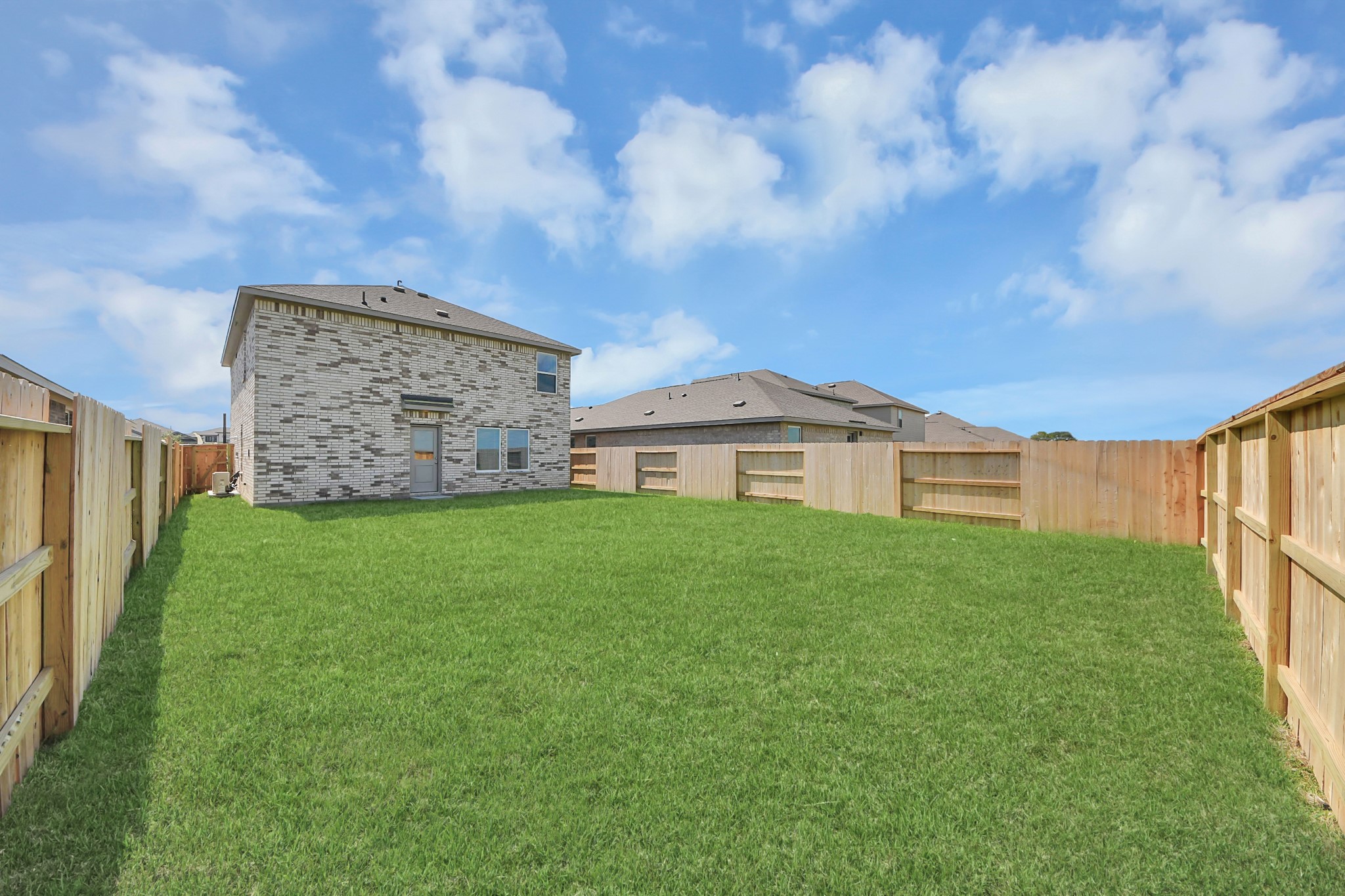 1631 Windrose Bend Property Photo 38