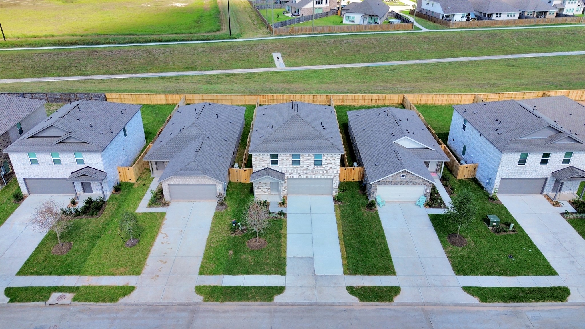1631 Windrose Bend Property Photo 45