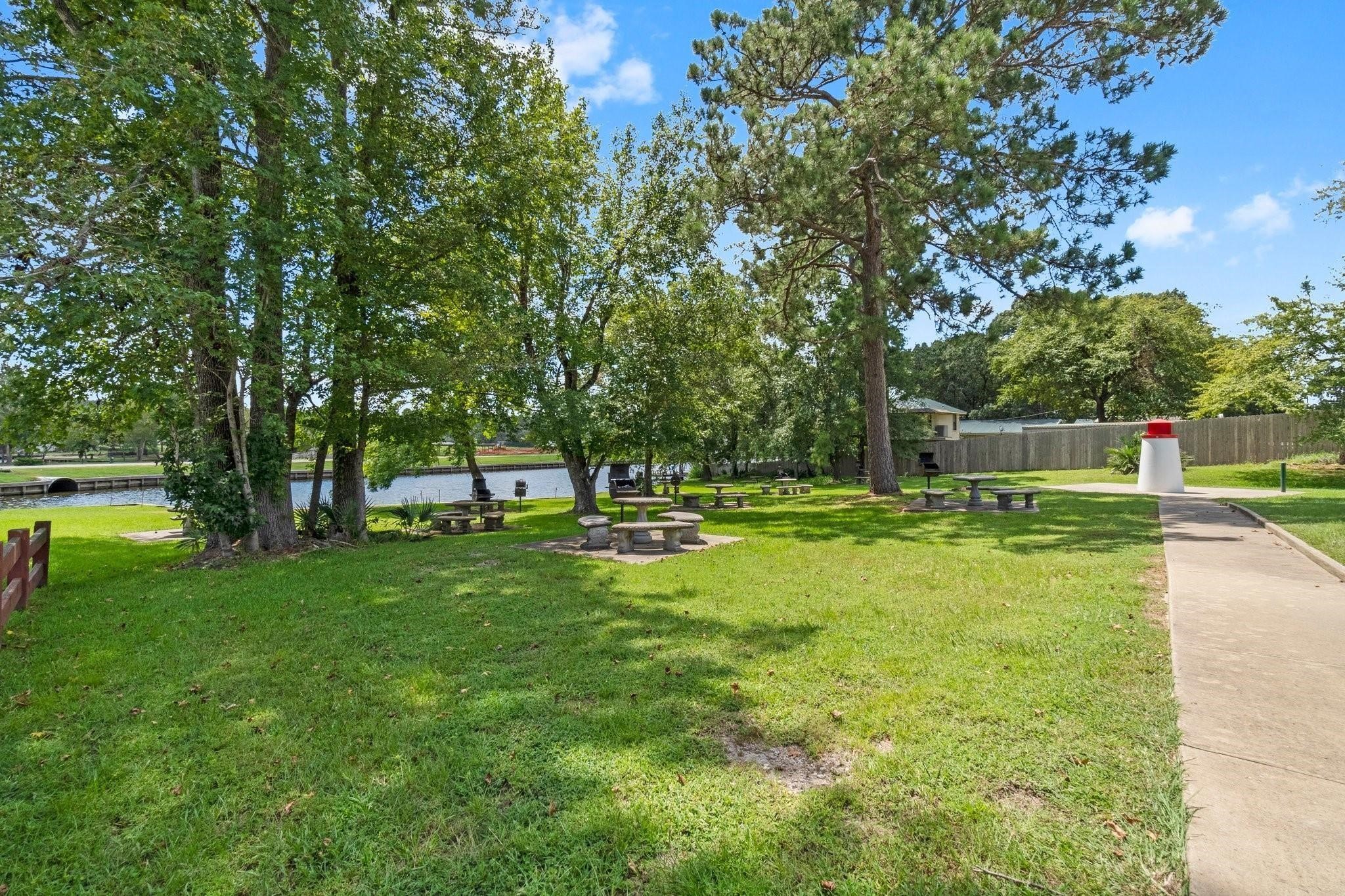 26 Hillsborough Drive Property Photo 12
