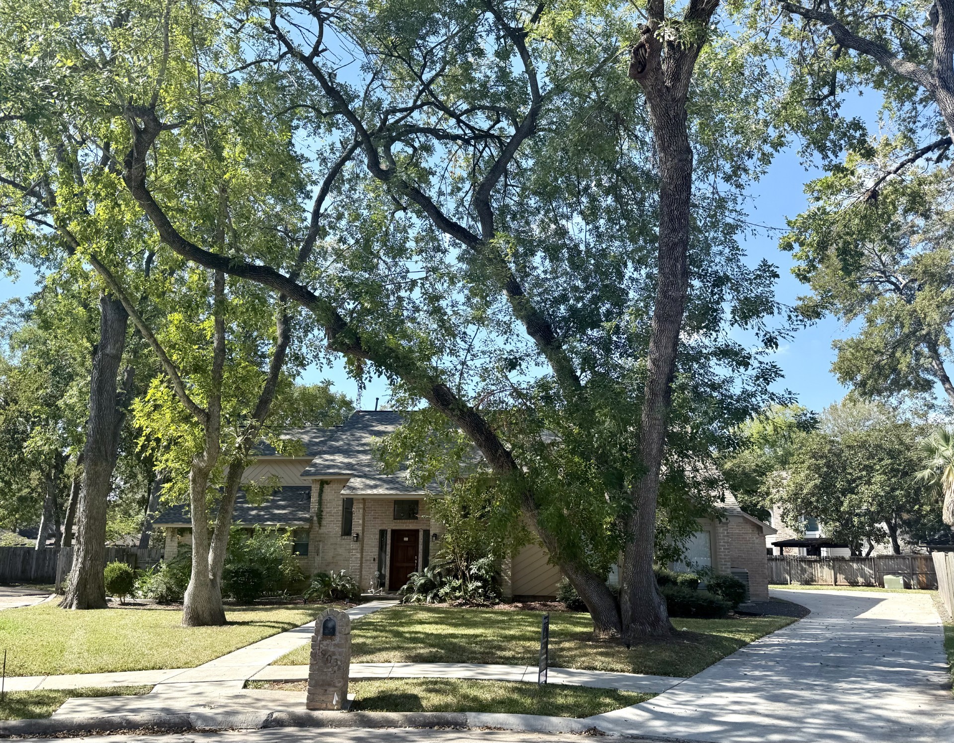 1903 Fawn Way Court Property Photo 1