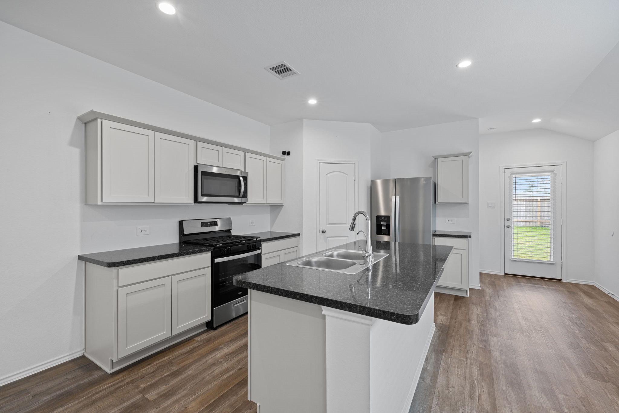 5710 Vintage Oakmont Drive Property Photo 4