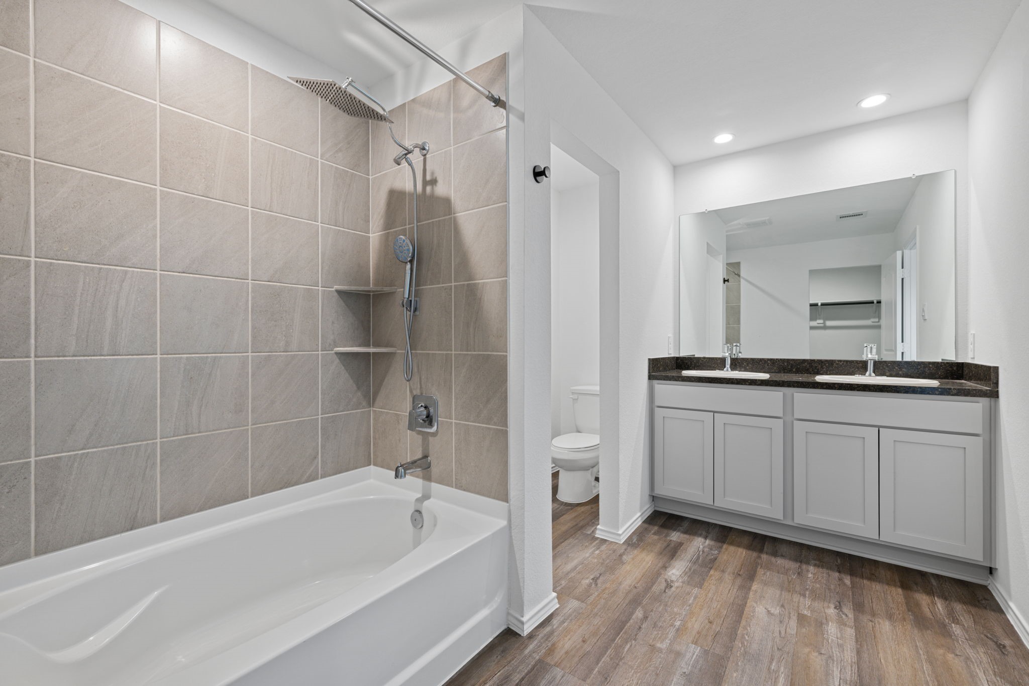 5710 Vintage Oakmont Drive Property Photo 11