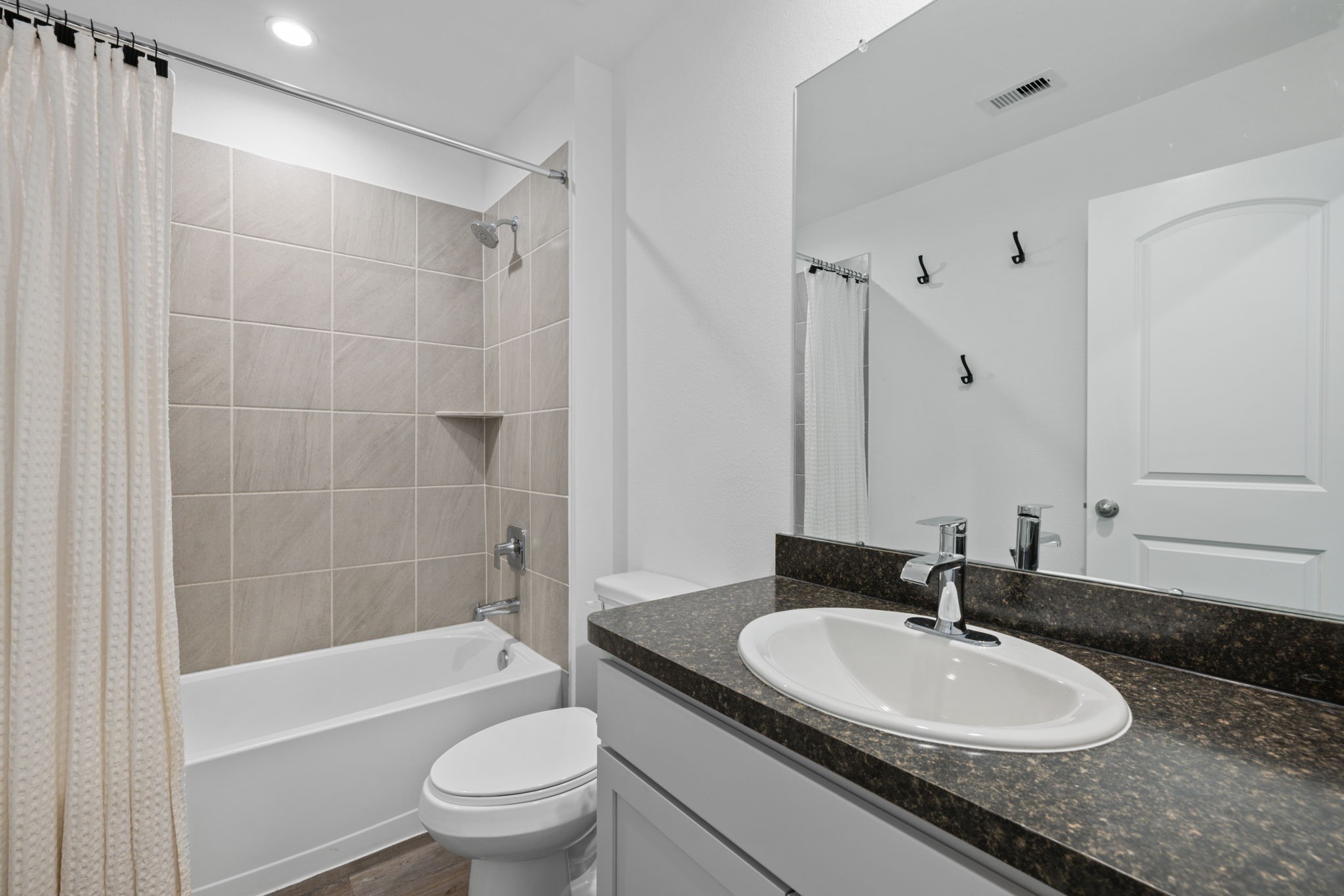 5710 Vintage Oakmont Drive Property Photo 13