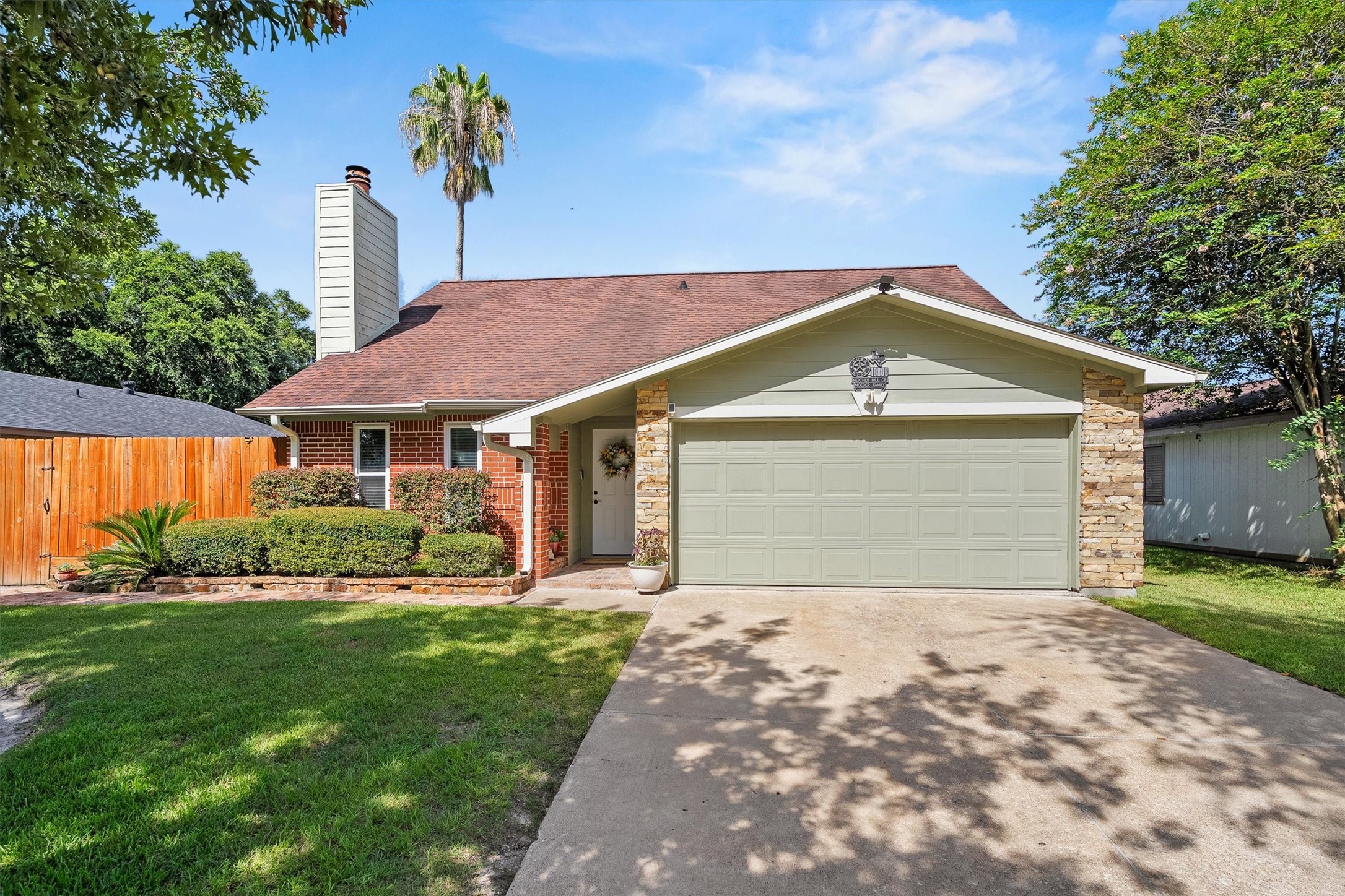 10806 Heather Hill Drive Property Photo 1