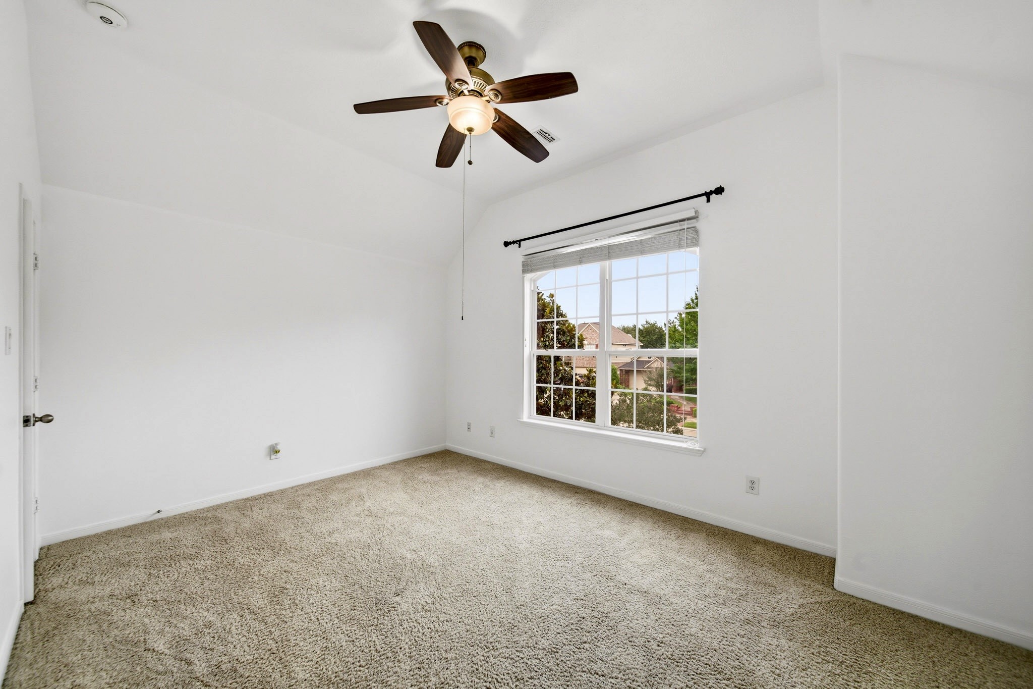 18431 W Laura Shore Drive Property Photo 27