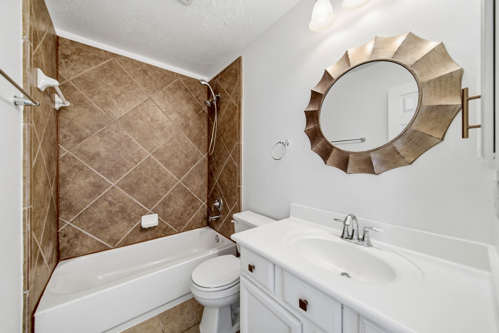 18431 W Laura Shore Drive Property Photo 28