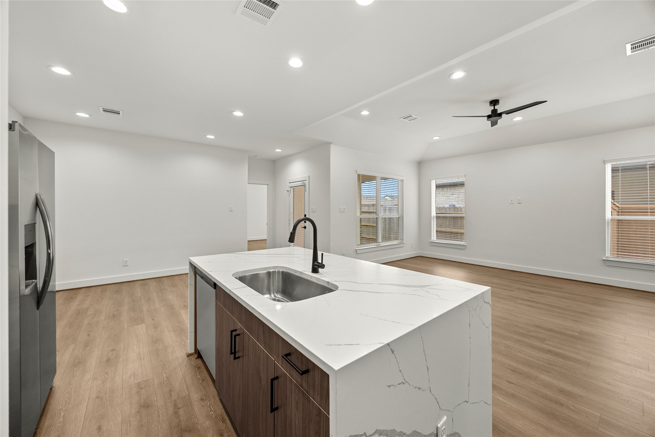 2632 Seaglass View Drive Property Photo 7