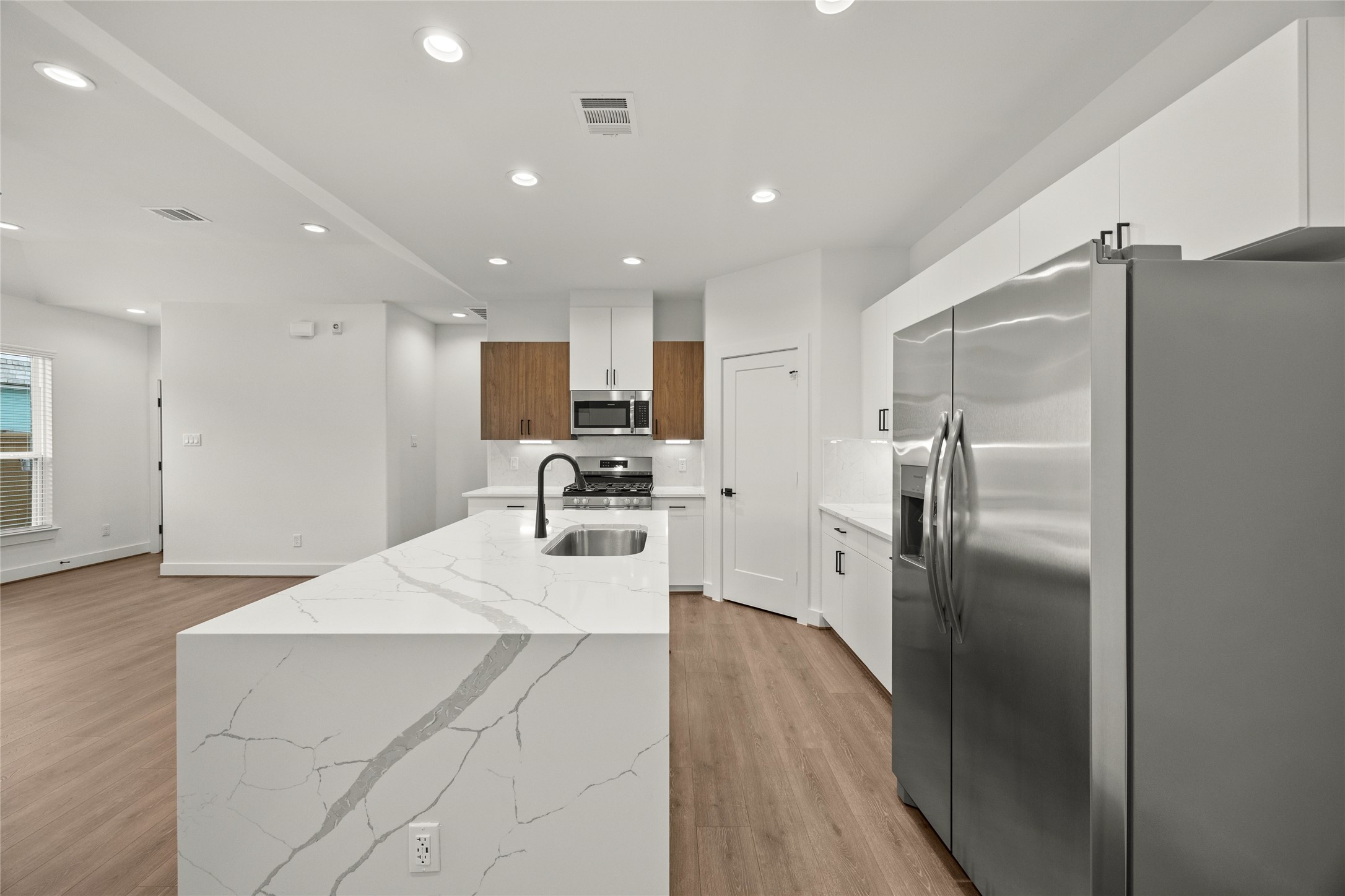 2632 Seaglass View Drive Property Photo 8