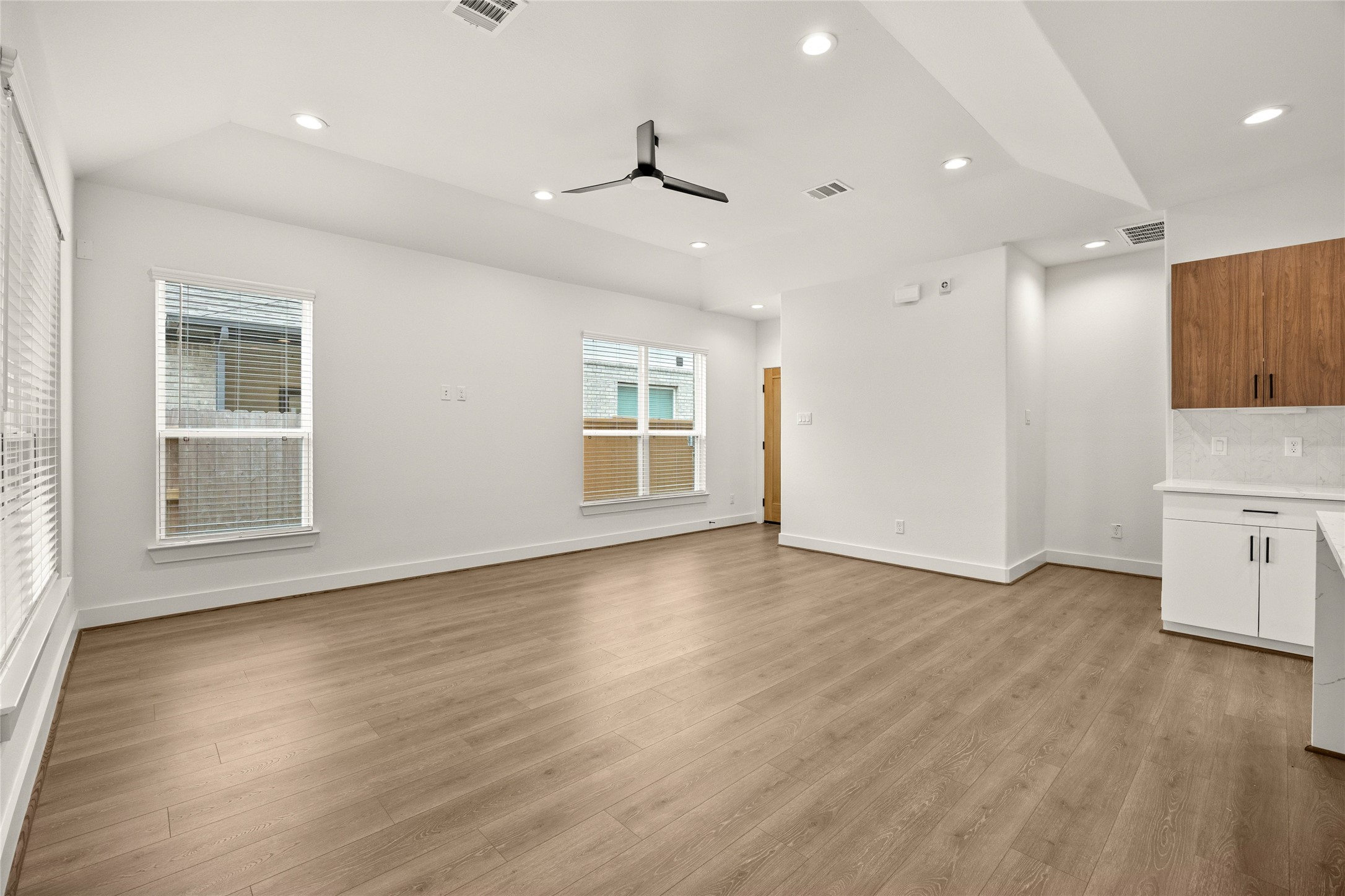 2632 Seaglass View Drive Property Photo 12