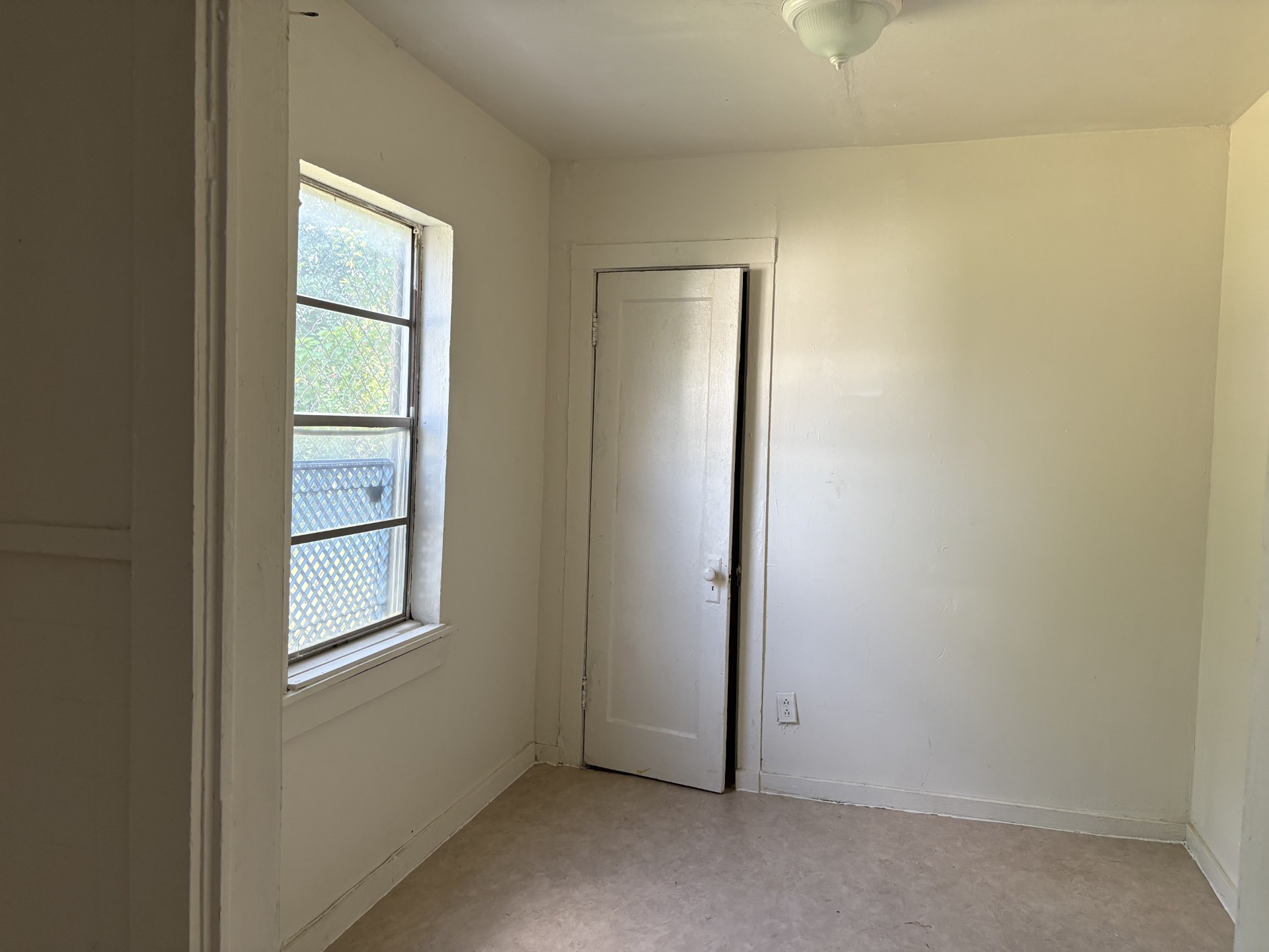 1418 Bringhurst Street Property Photo 9