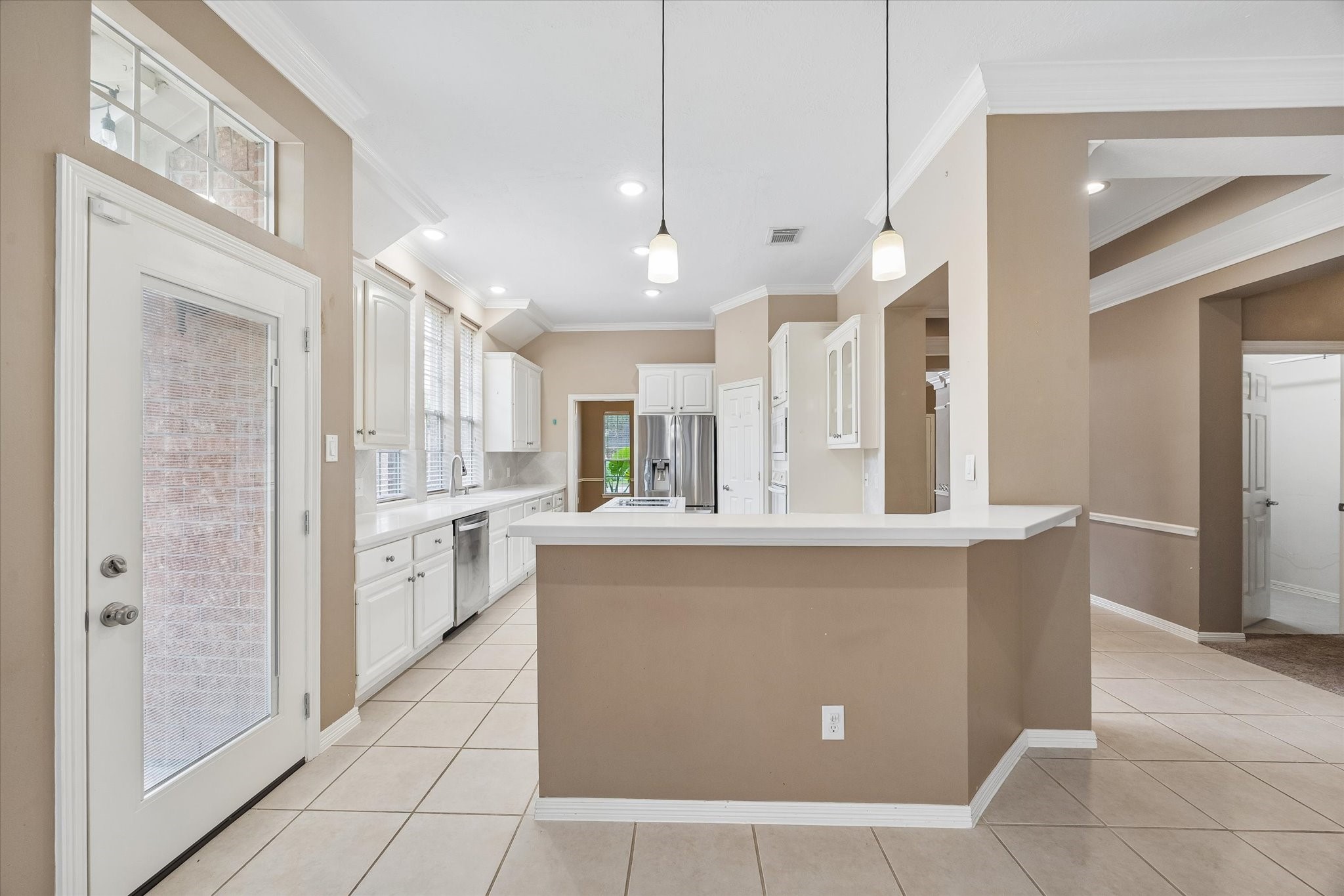 22703 Blue Canyon Drive Property Photo 8