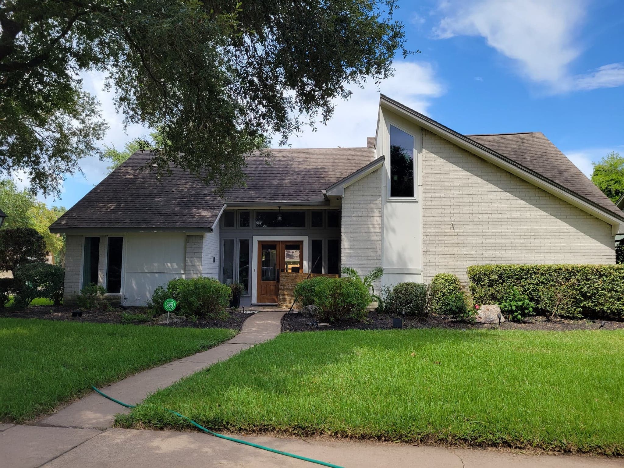 12403 Tottenham Drive Property Photo 3