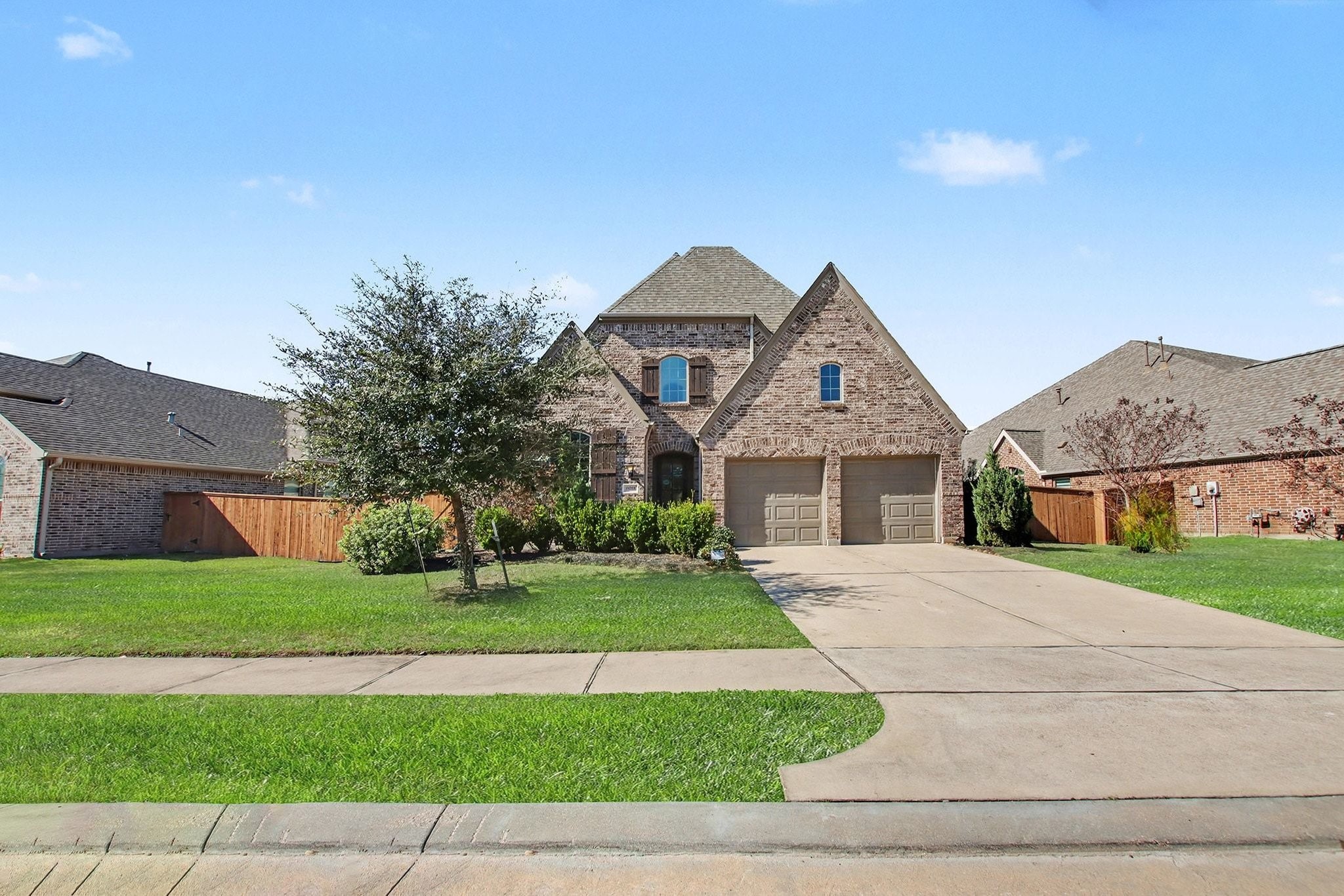 11022 Croftmore Drive Property Photo 2