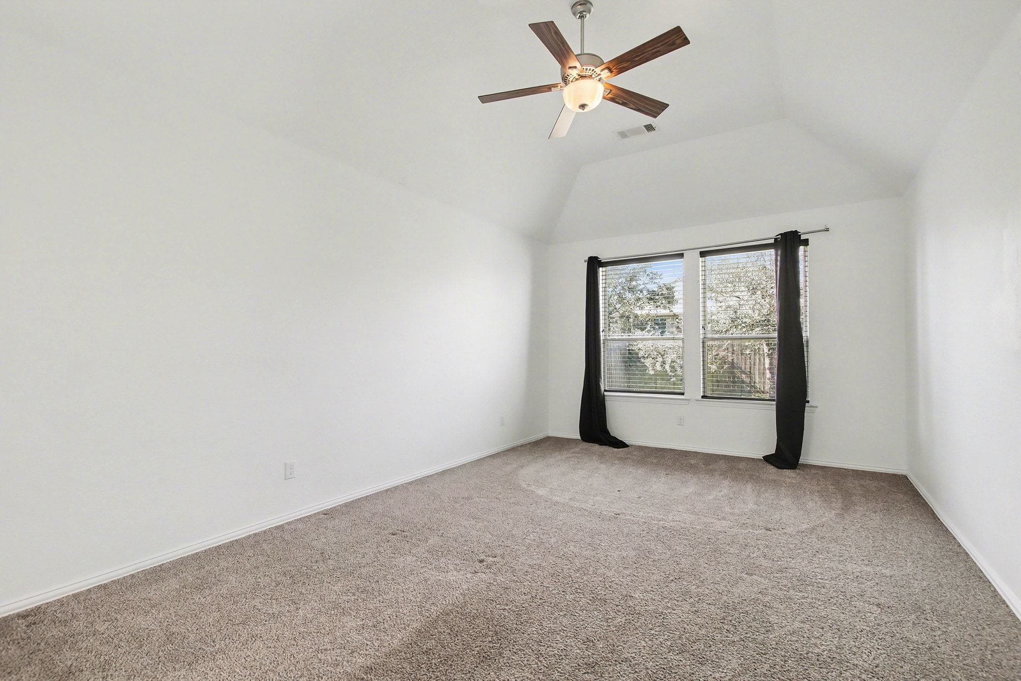 11022 Croftmore Drive Property Photo 16
