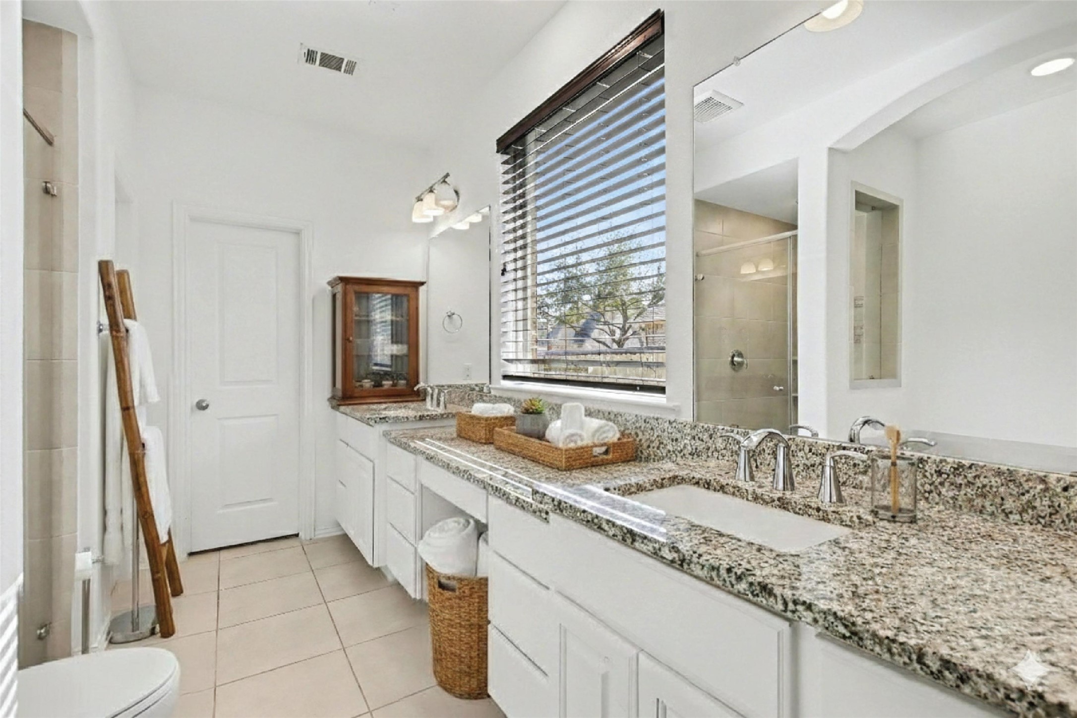 11022 Croftmore Drive Property Photo 20