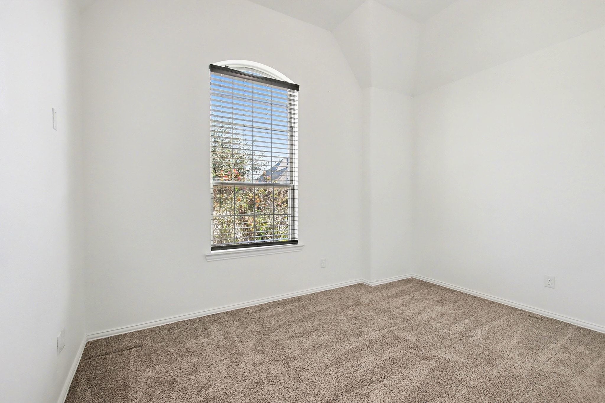 11022 Croftmore Drive Property Photo 29