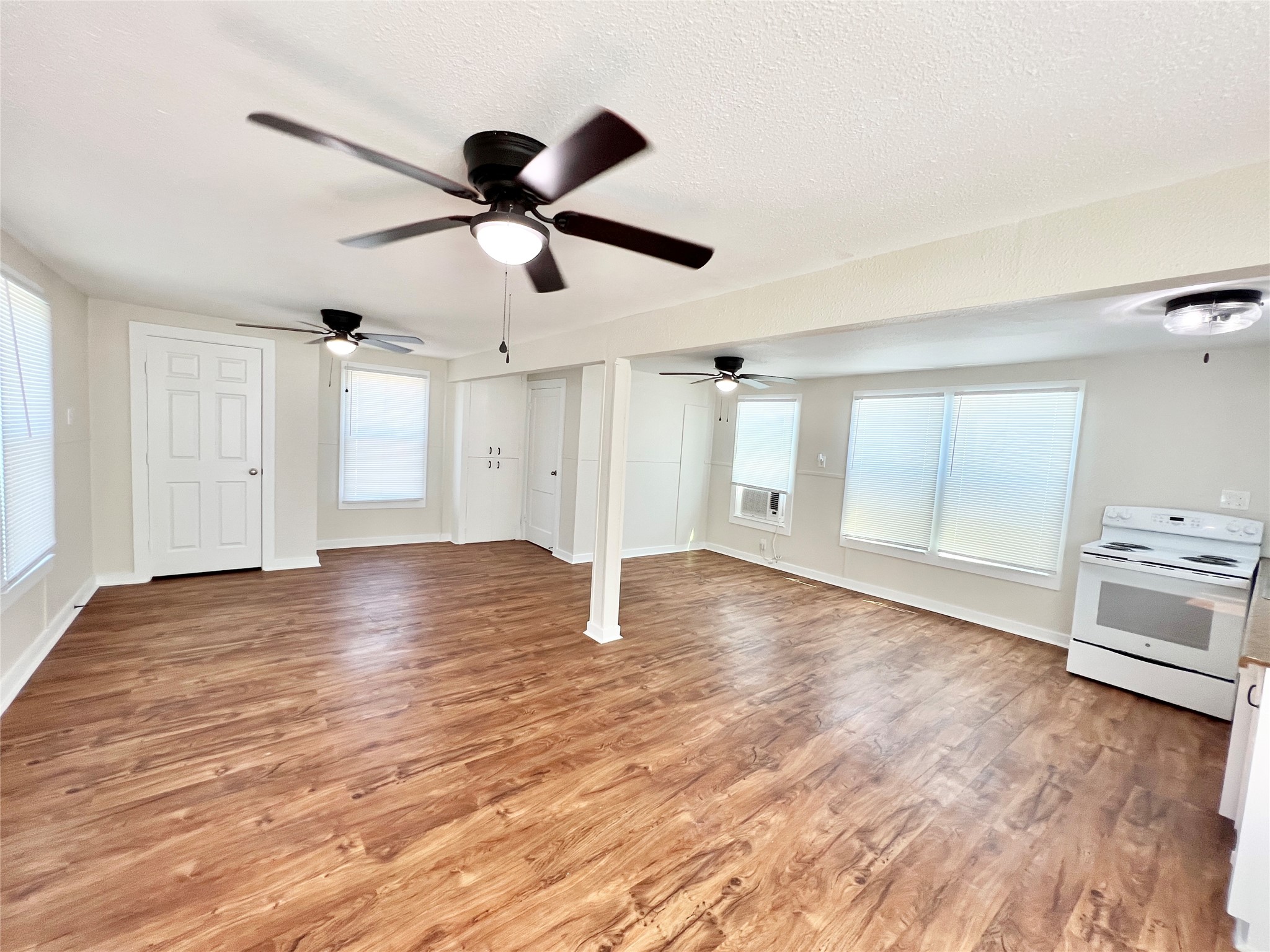 1106 Gulfview Lane Property Photo 2