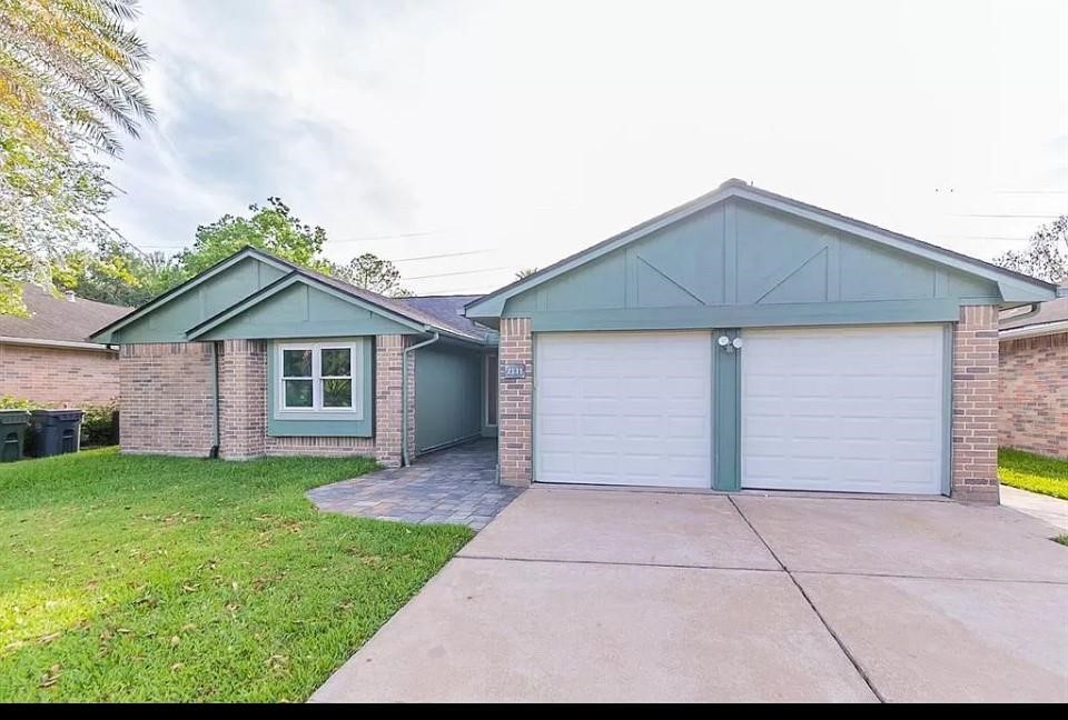 2135 Collingsfield Drive Property Photo 1