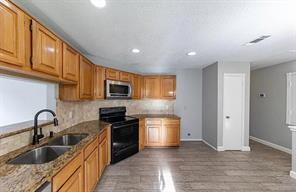 2135 Collingsfield Drive Property Photo 6