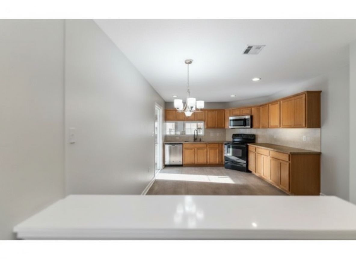 2135 Collingsfield Drive Property Photo 8