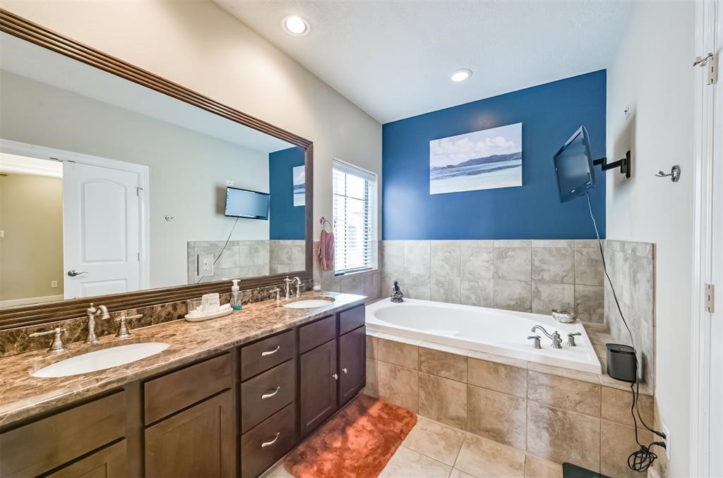 1130 Hempstead Villa Lane Property Photo 33