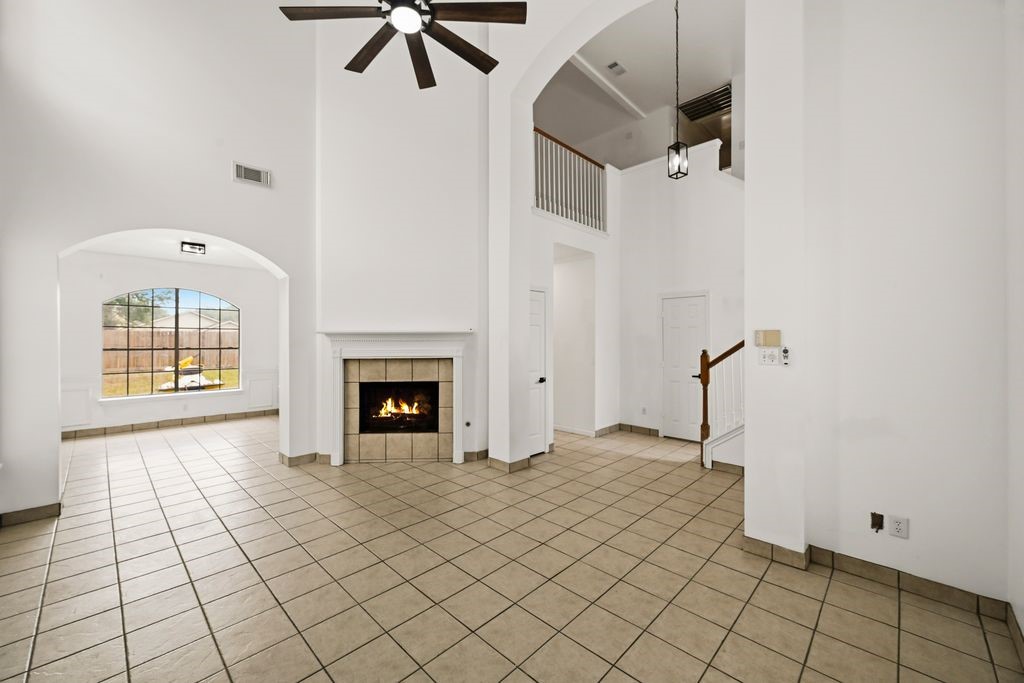 5007 Kleinbrook Drive Property Photo 6