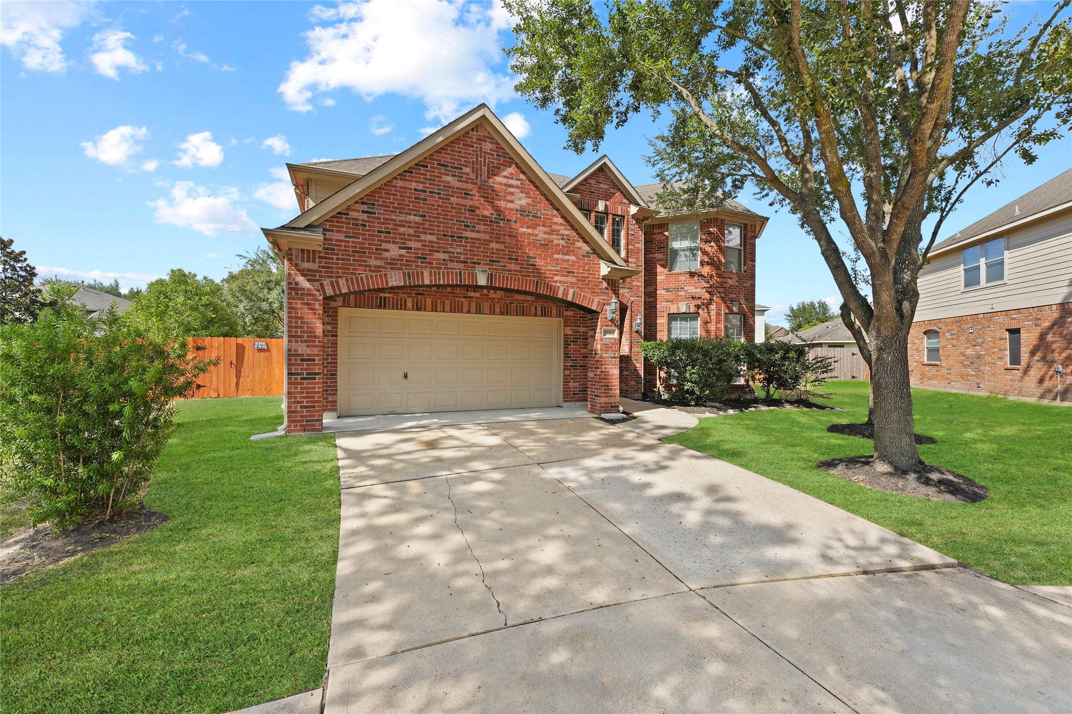 26422 Creston Woods Drive Property Photo 7