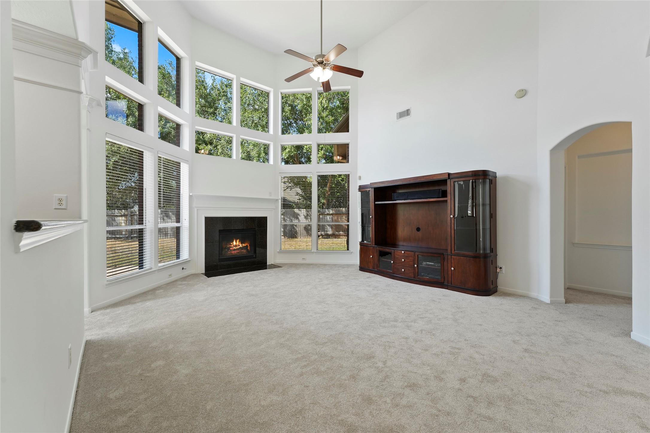 26422 Creston Woods Drive Property Photo 13