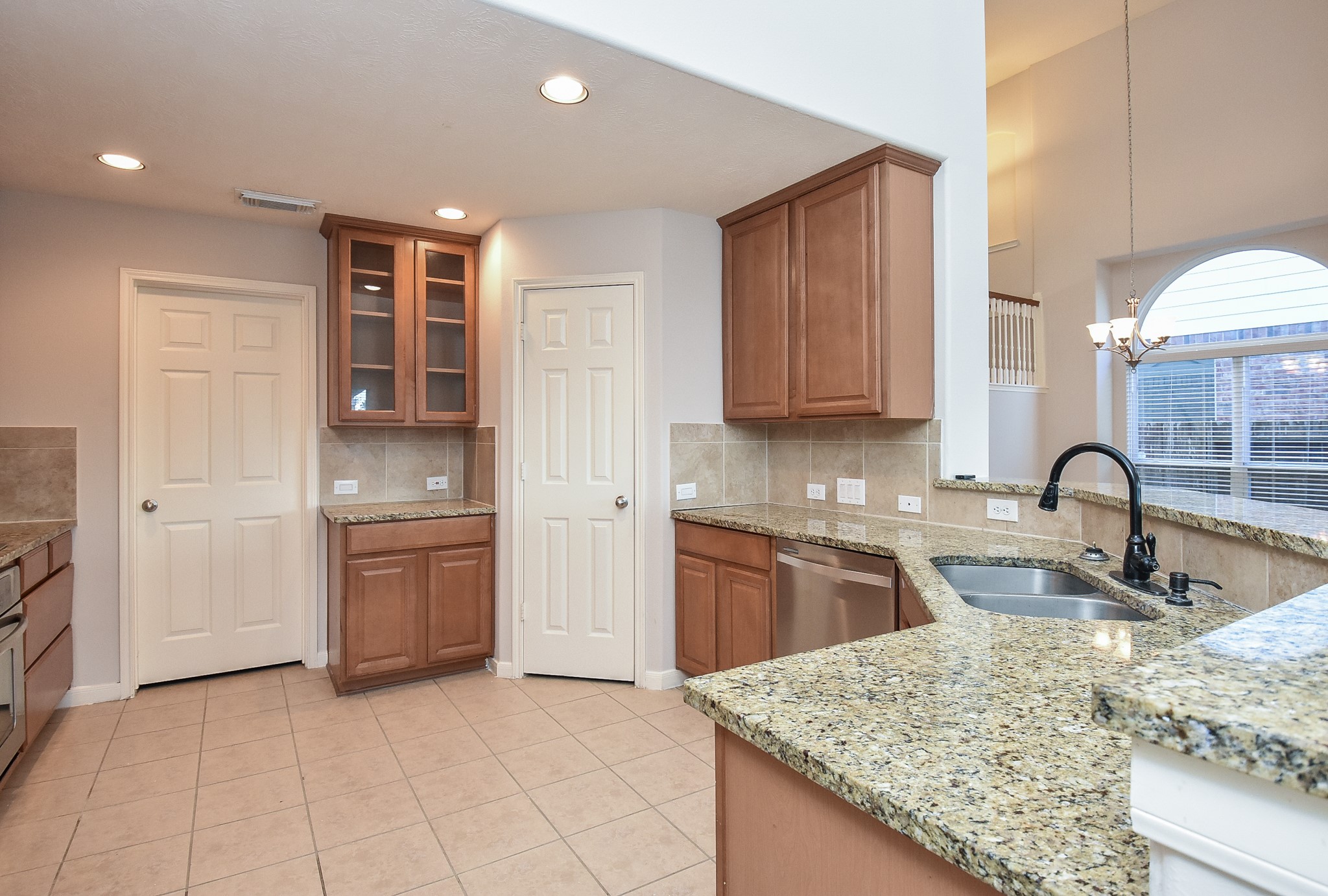 24518 Red Bluff Trail Property Photo 13