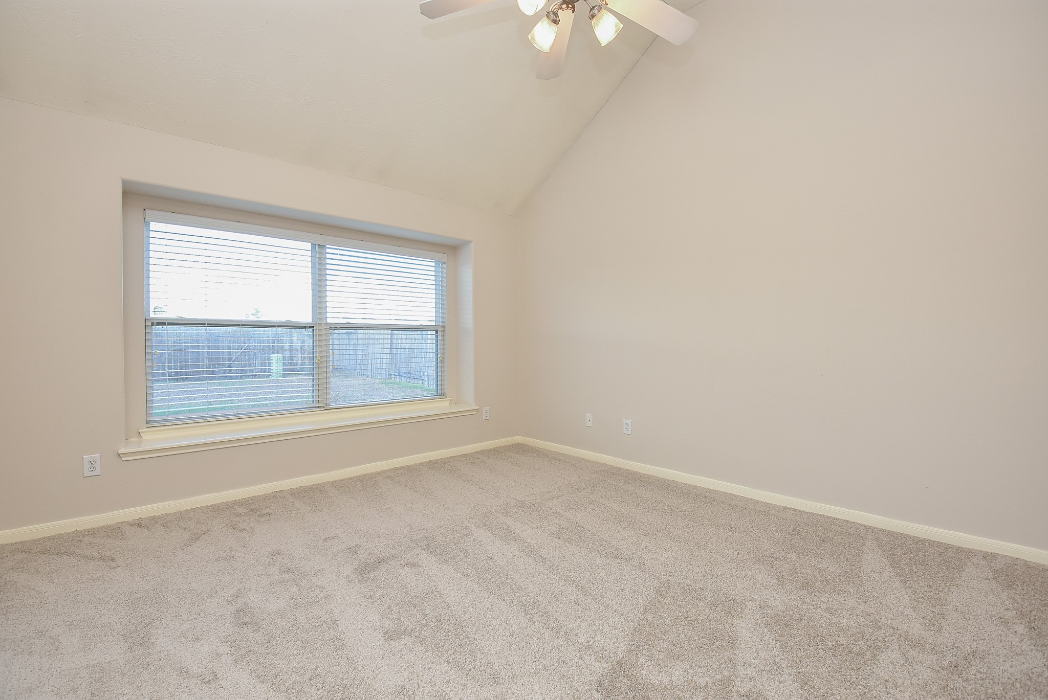 24518 Red Bluff Trail Property Photo 17