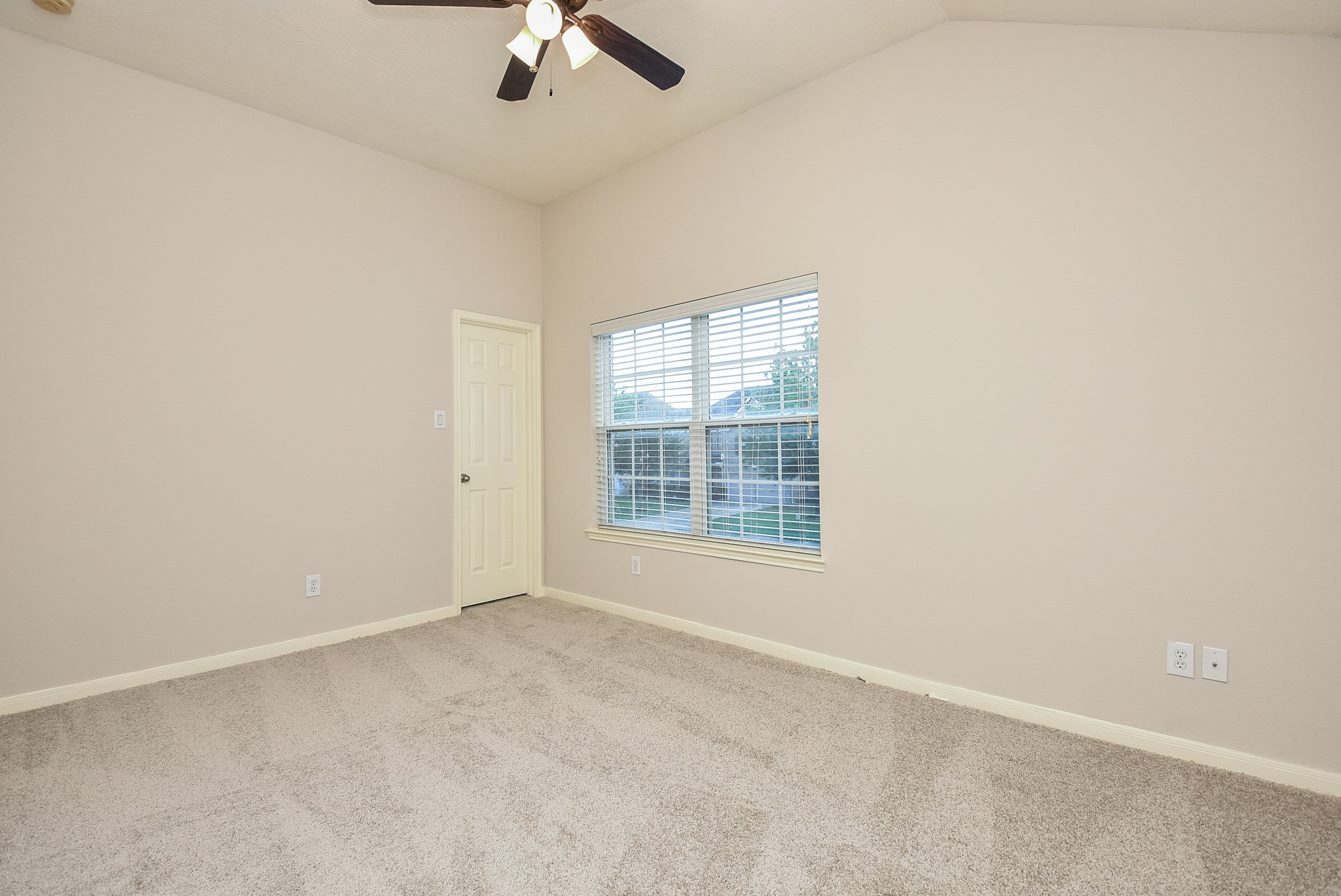 24518 Red Bluff Trail Property Photo 26