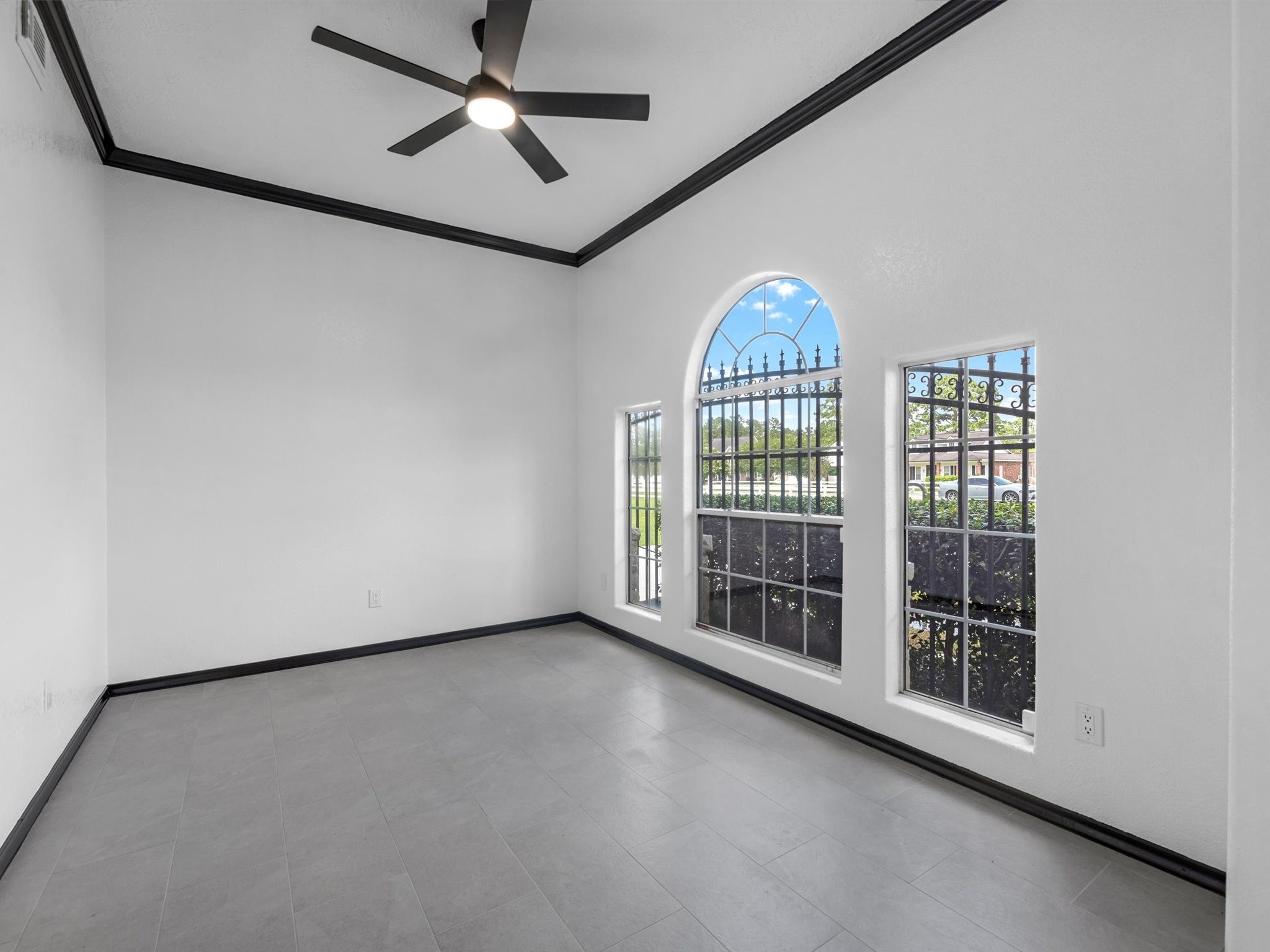 21703 Spur Circle Lane Property Photo 14