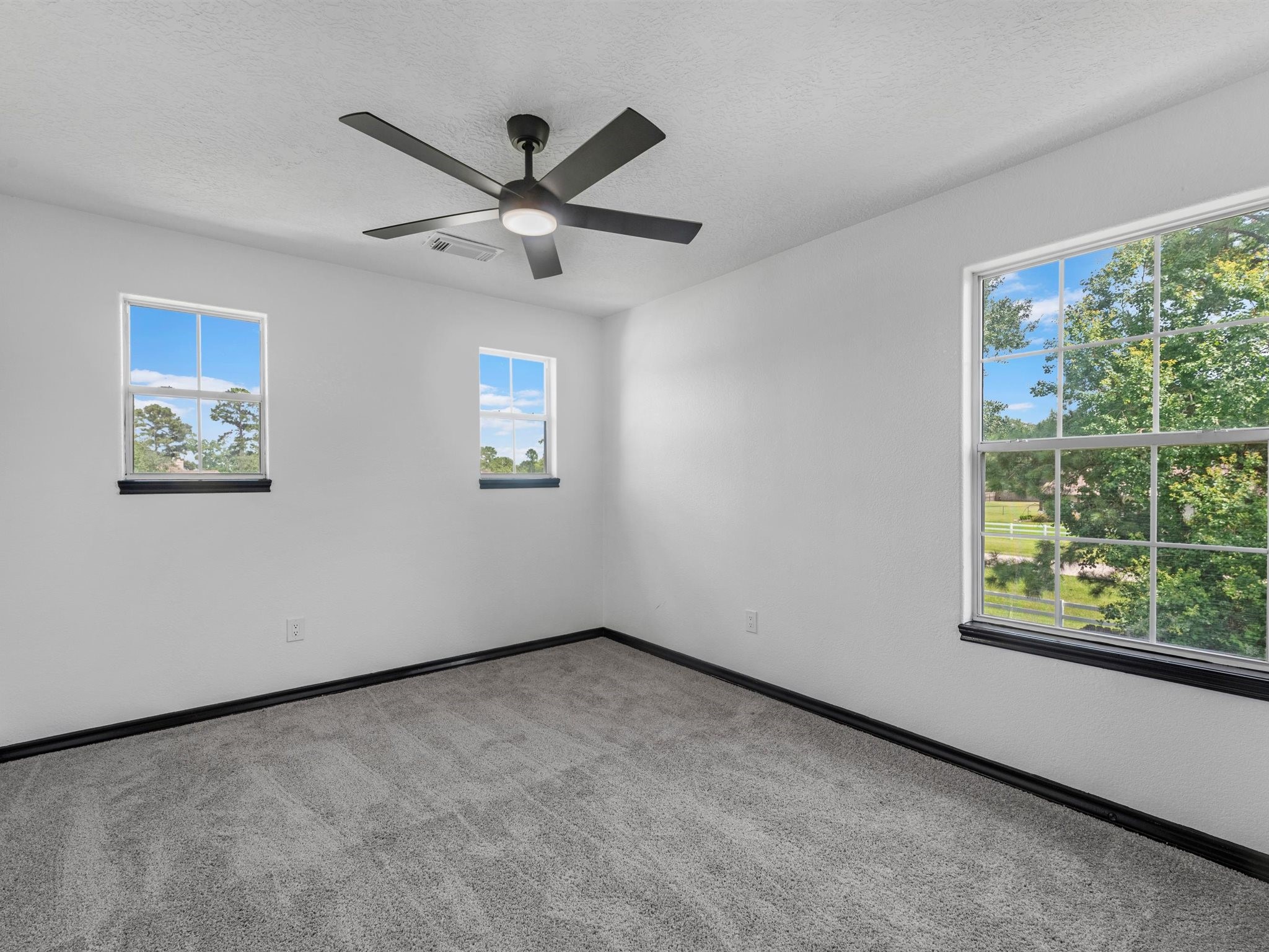 21703 Spur Circle Lane Property Photo 23