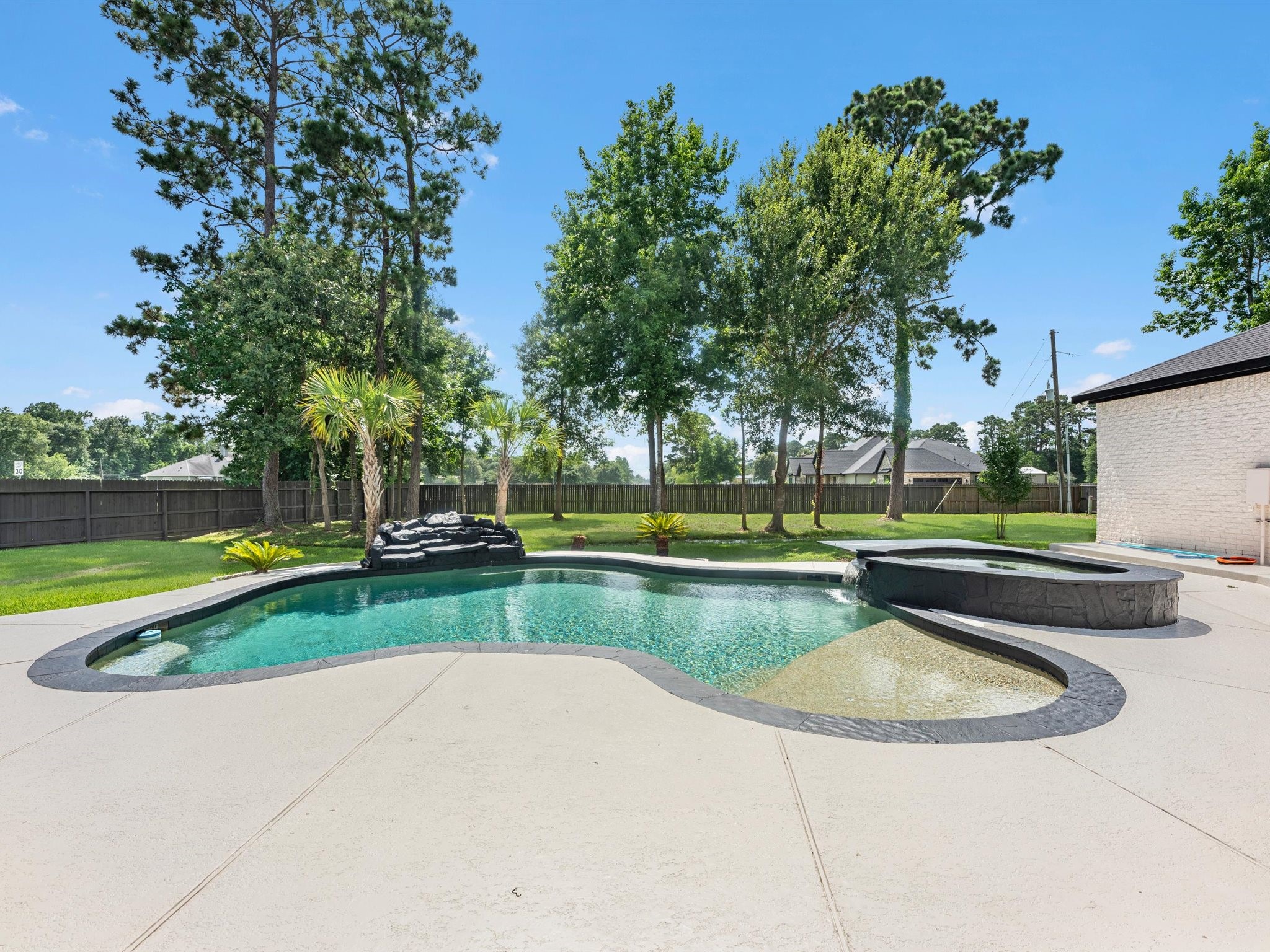 21703 Spur Circle Lane Property Photo 32